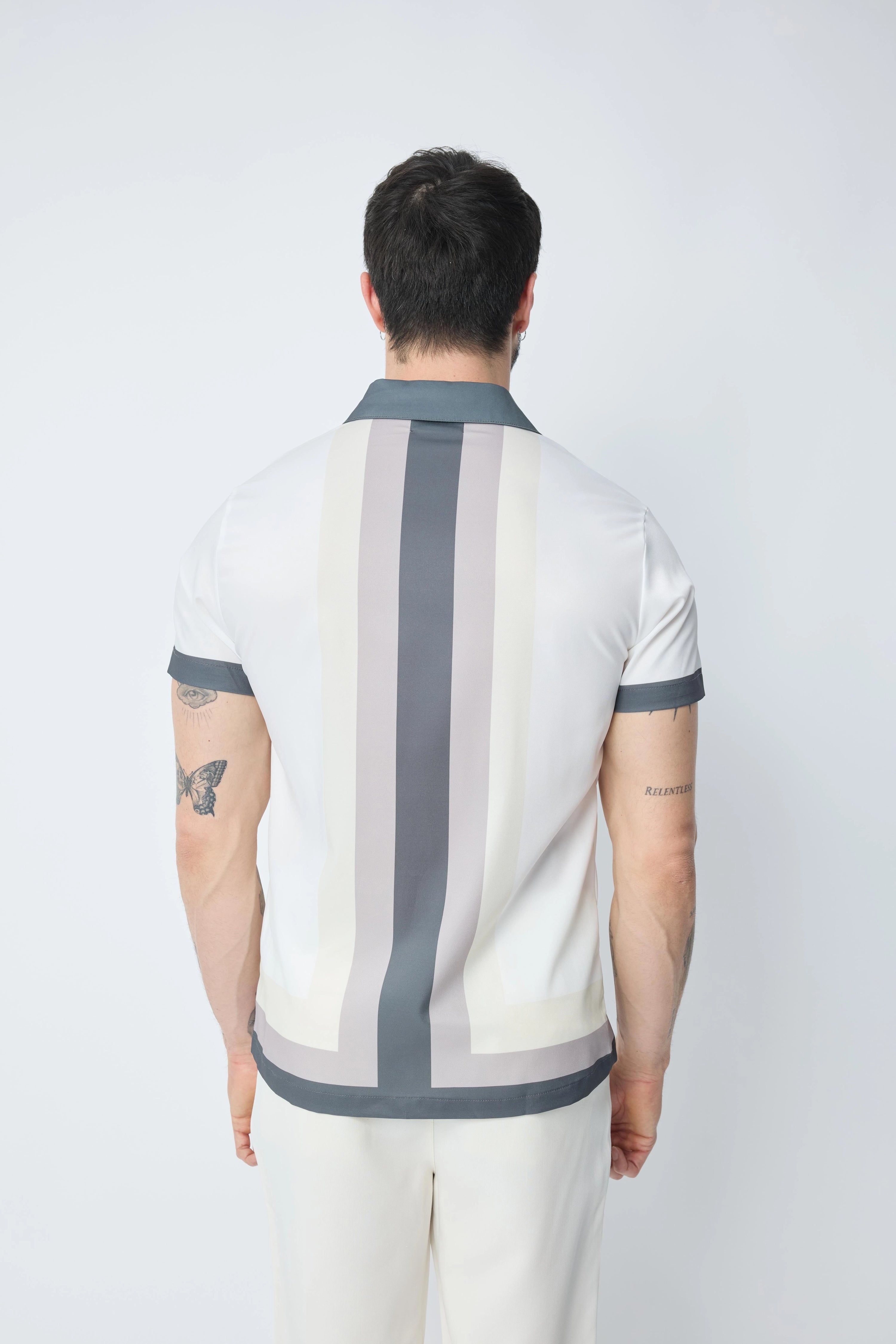 Chemise à manches courtes