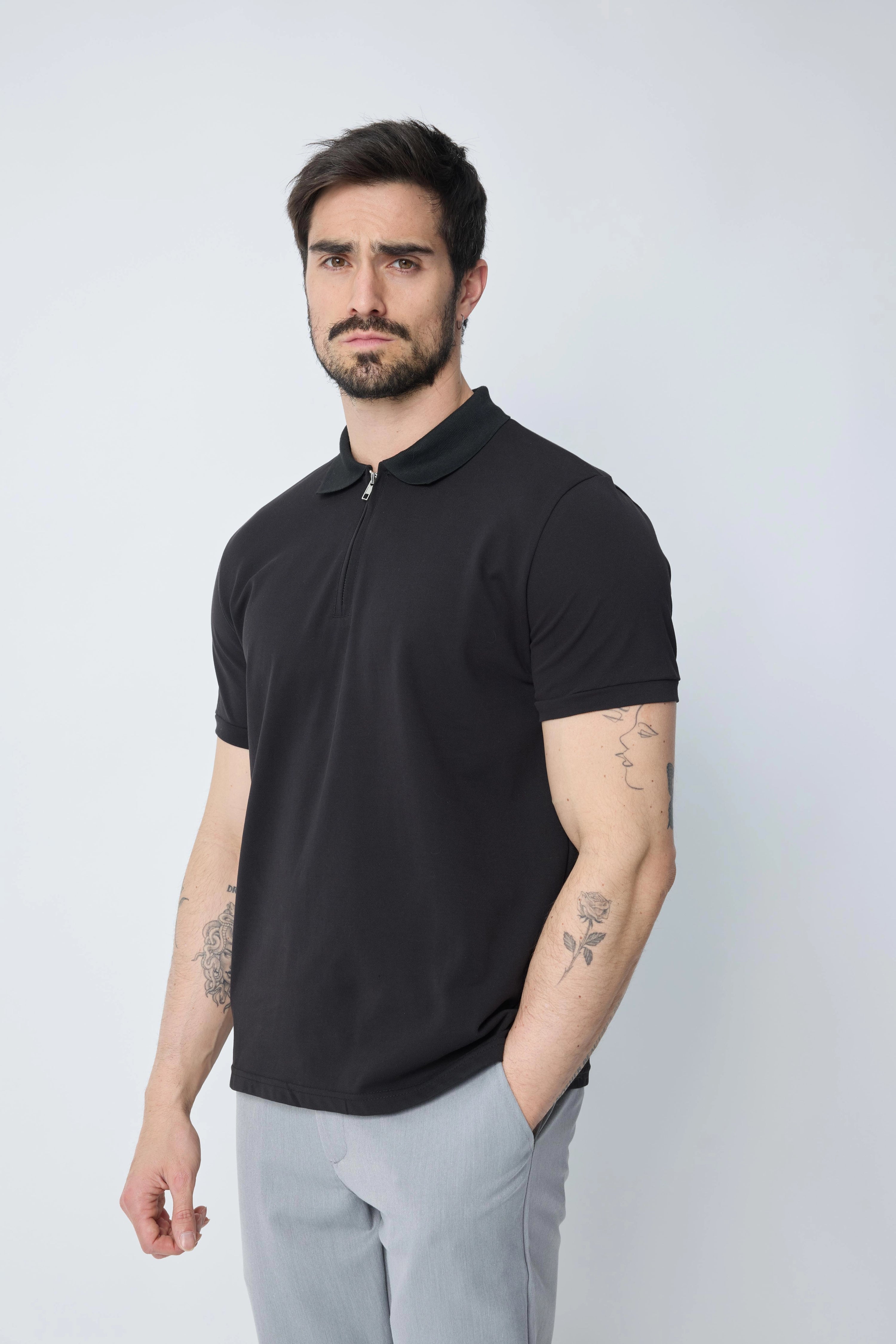 Polo à manches courtes avec col zippé