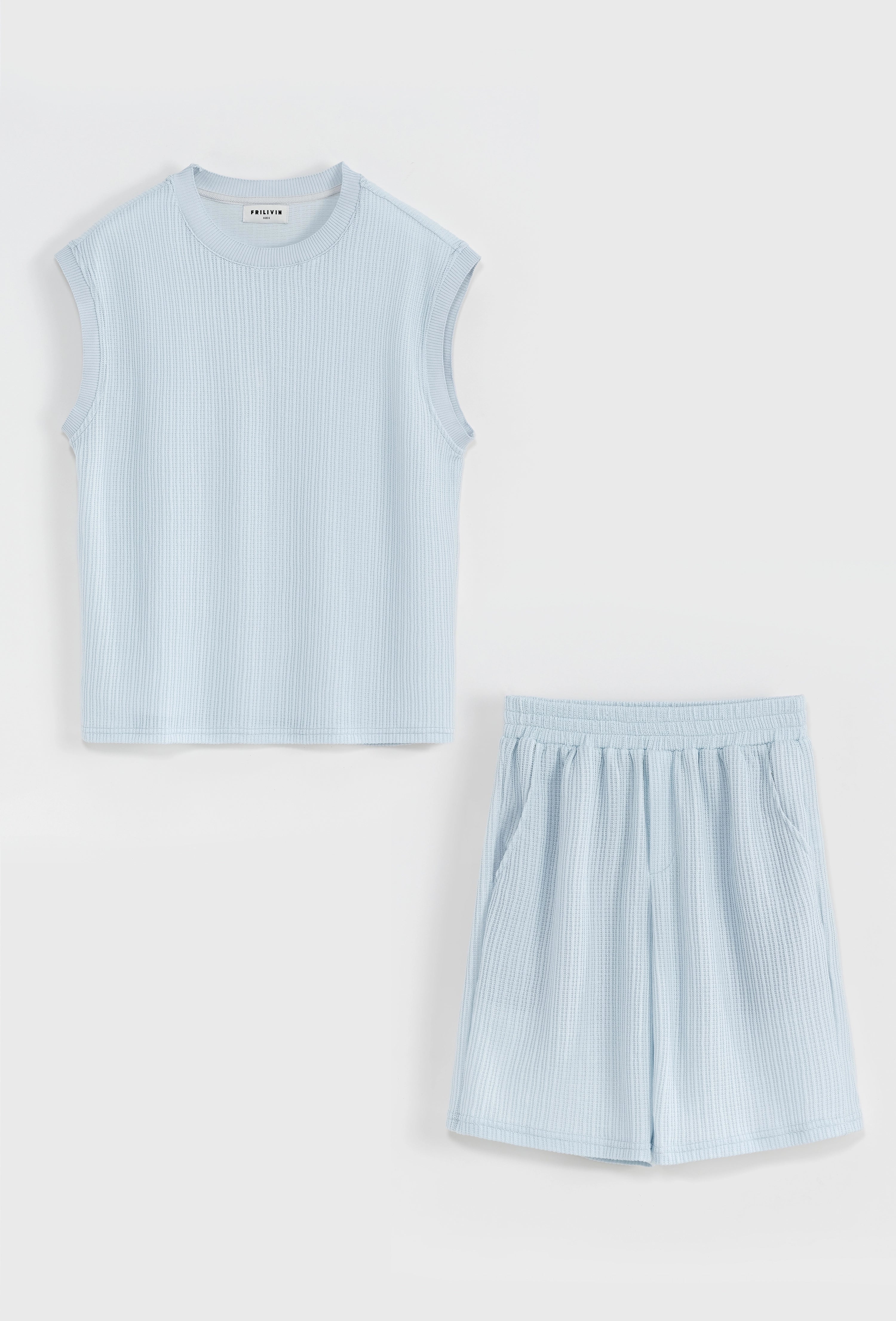 Ensemble débardeur et short unis