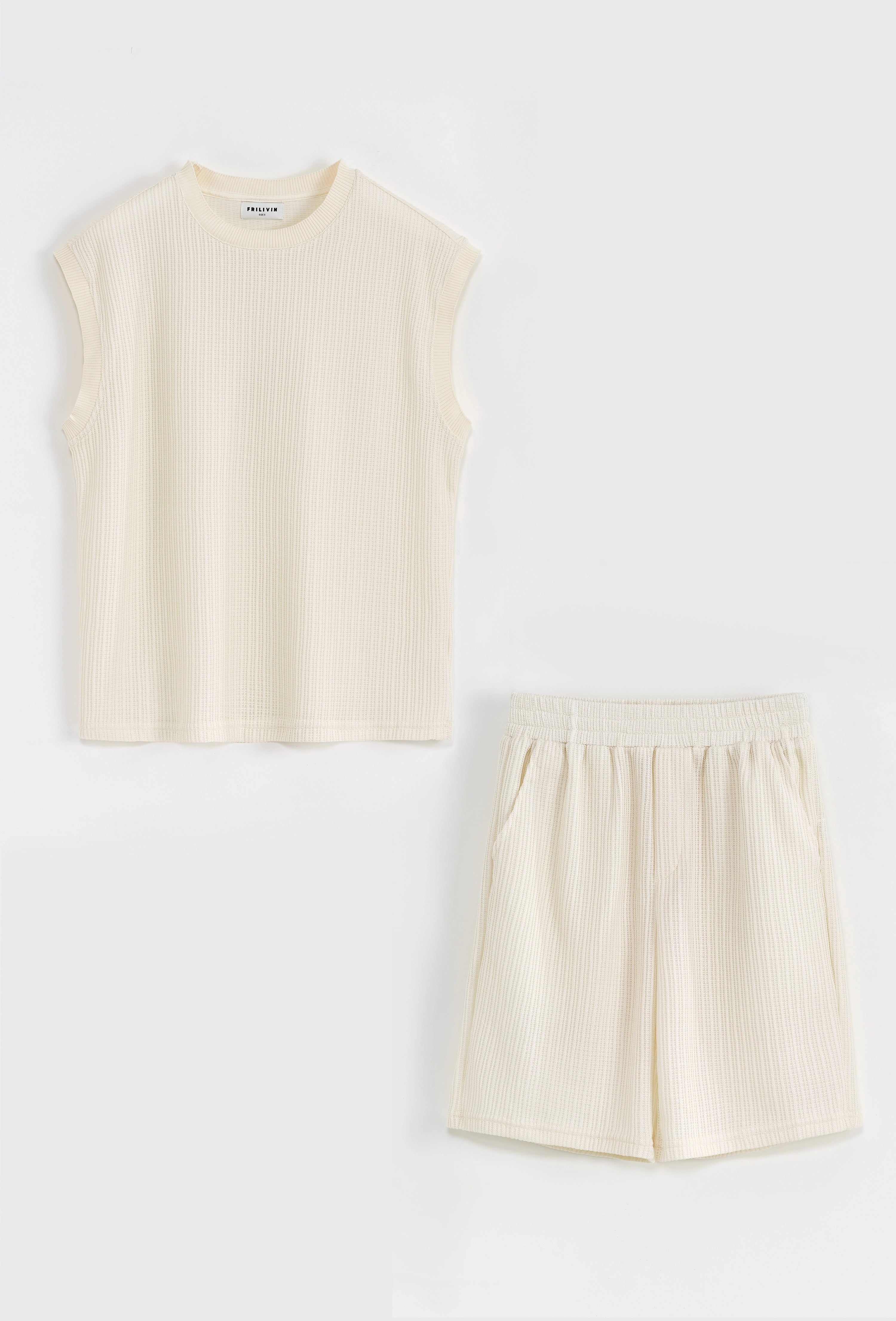 Ensemble débardeur et short unis