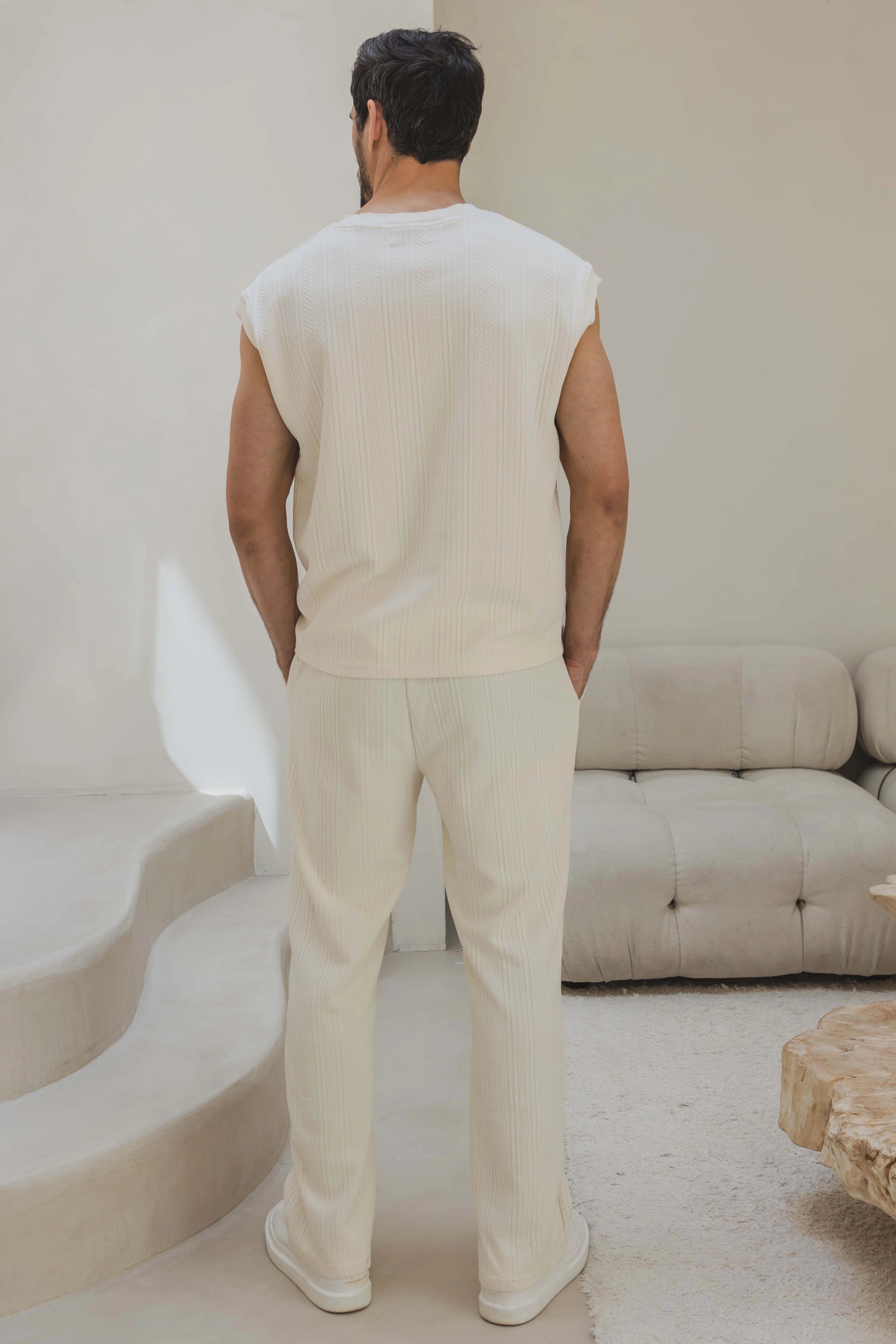 Ensemble débardeur sans manches et pantalon