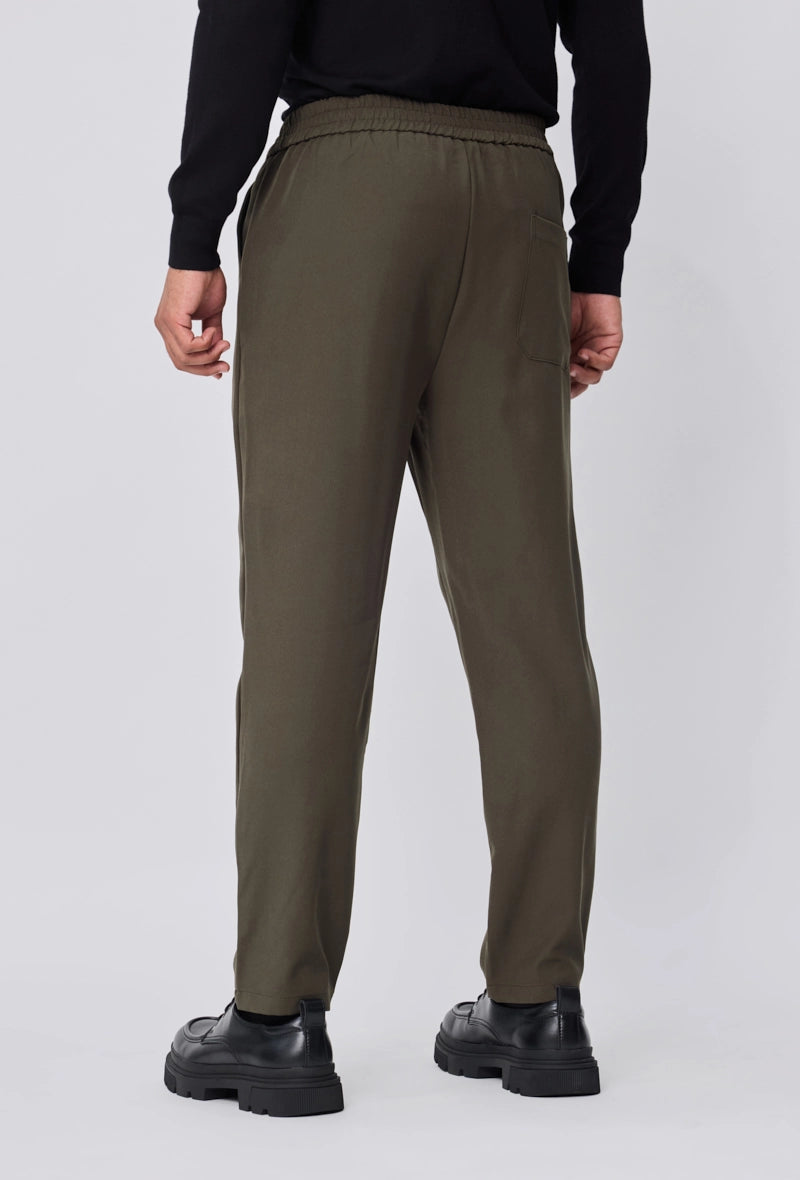 Pantalon homme uni chic avec poches latérales