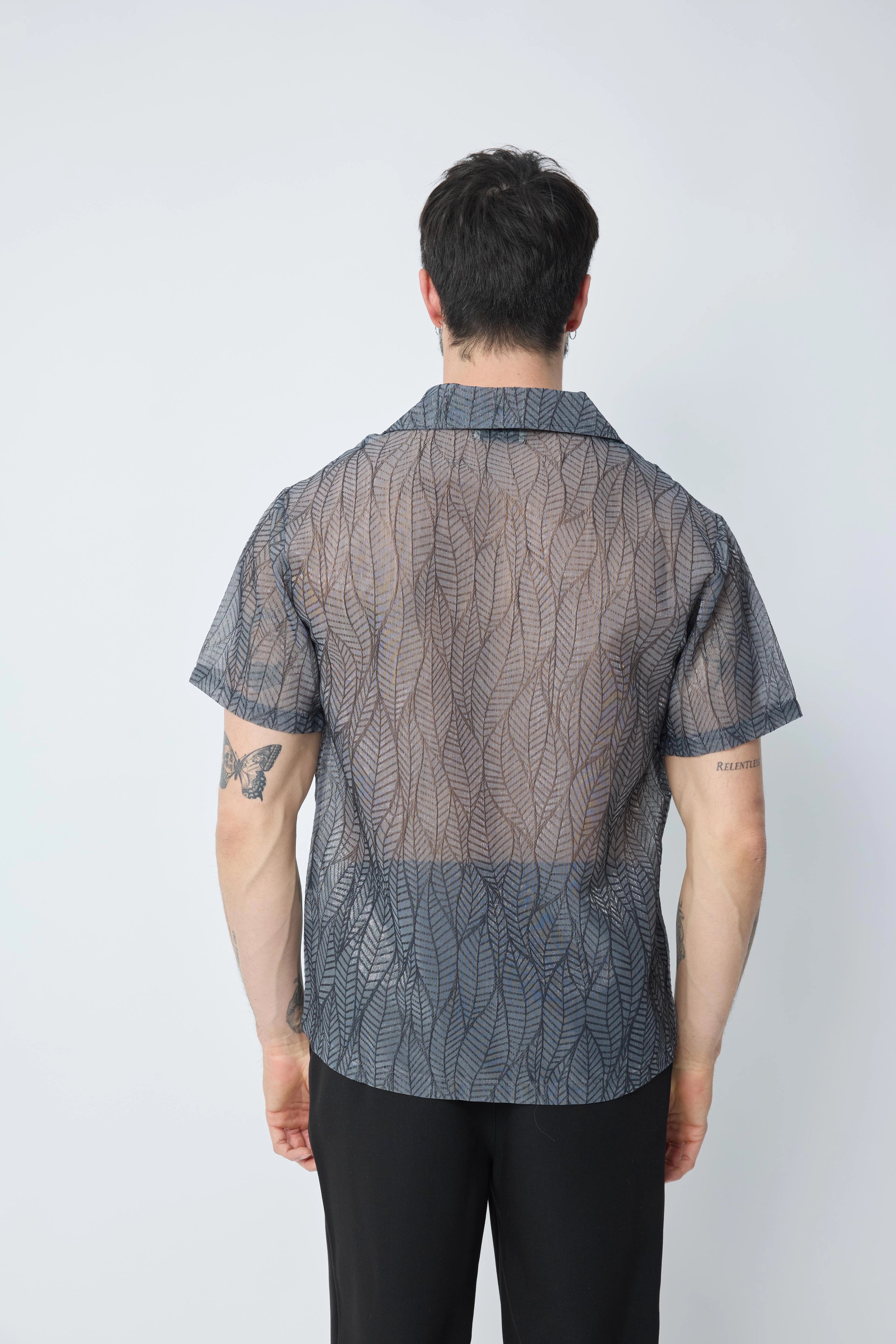 Chemise à manches courtes transparente