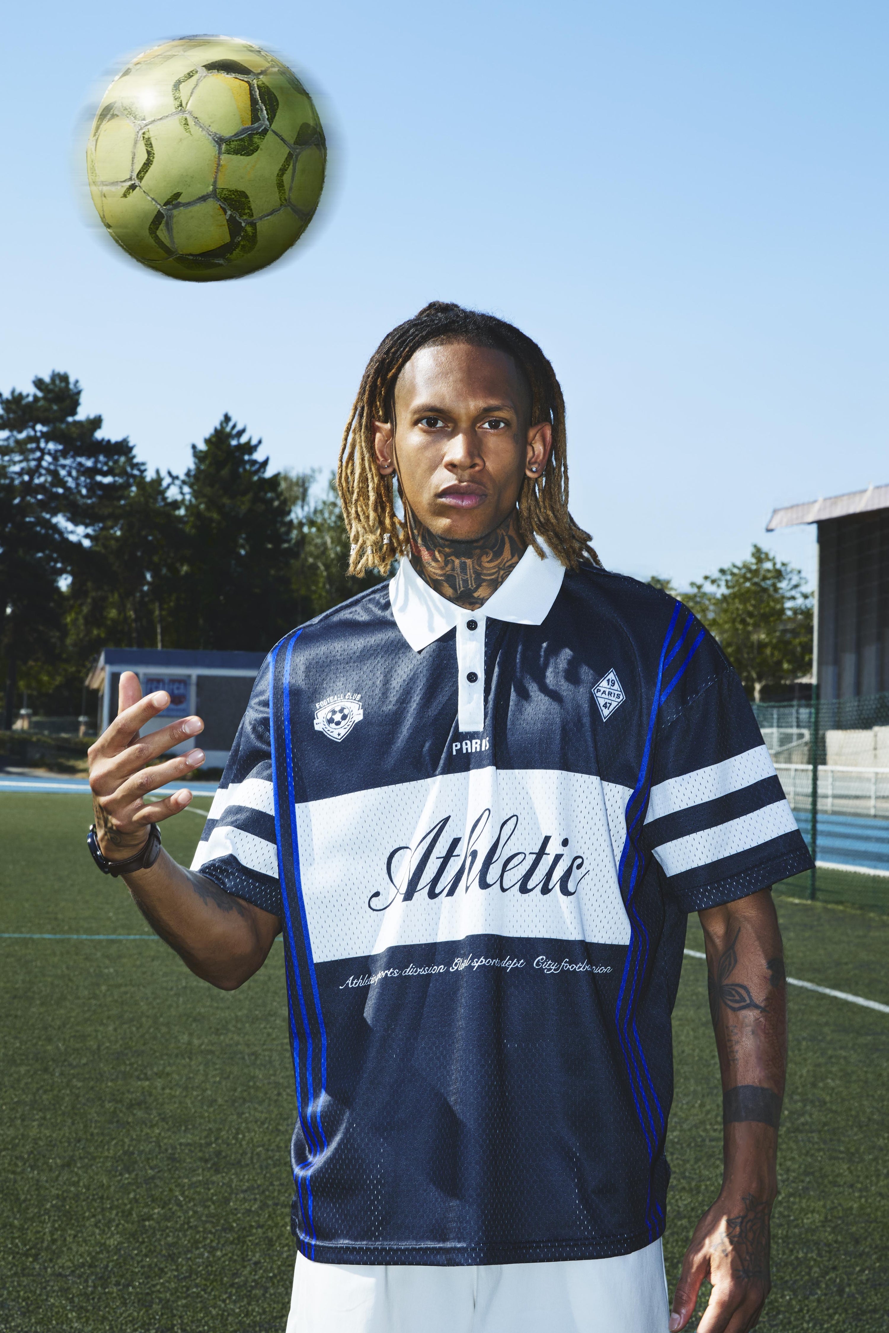 T-shirt style rétro sport