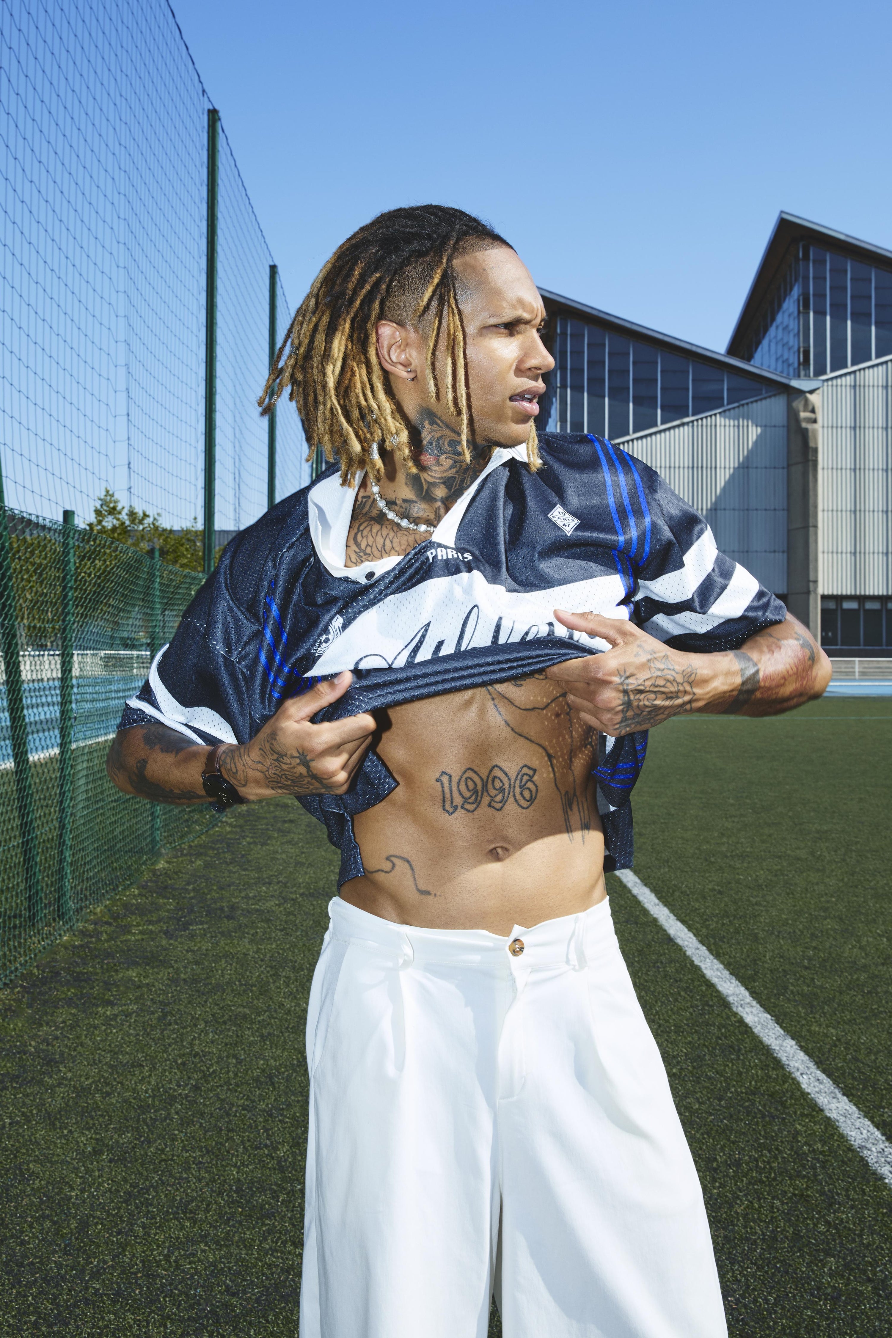 T-shirt style rétro sport