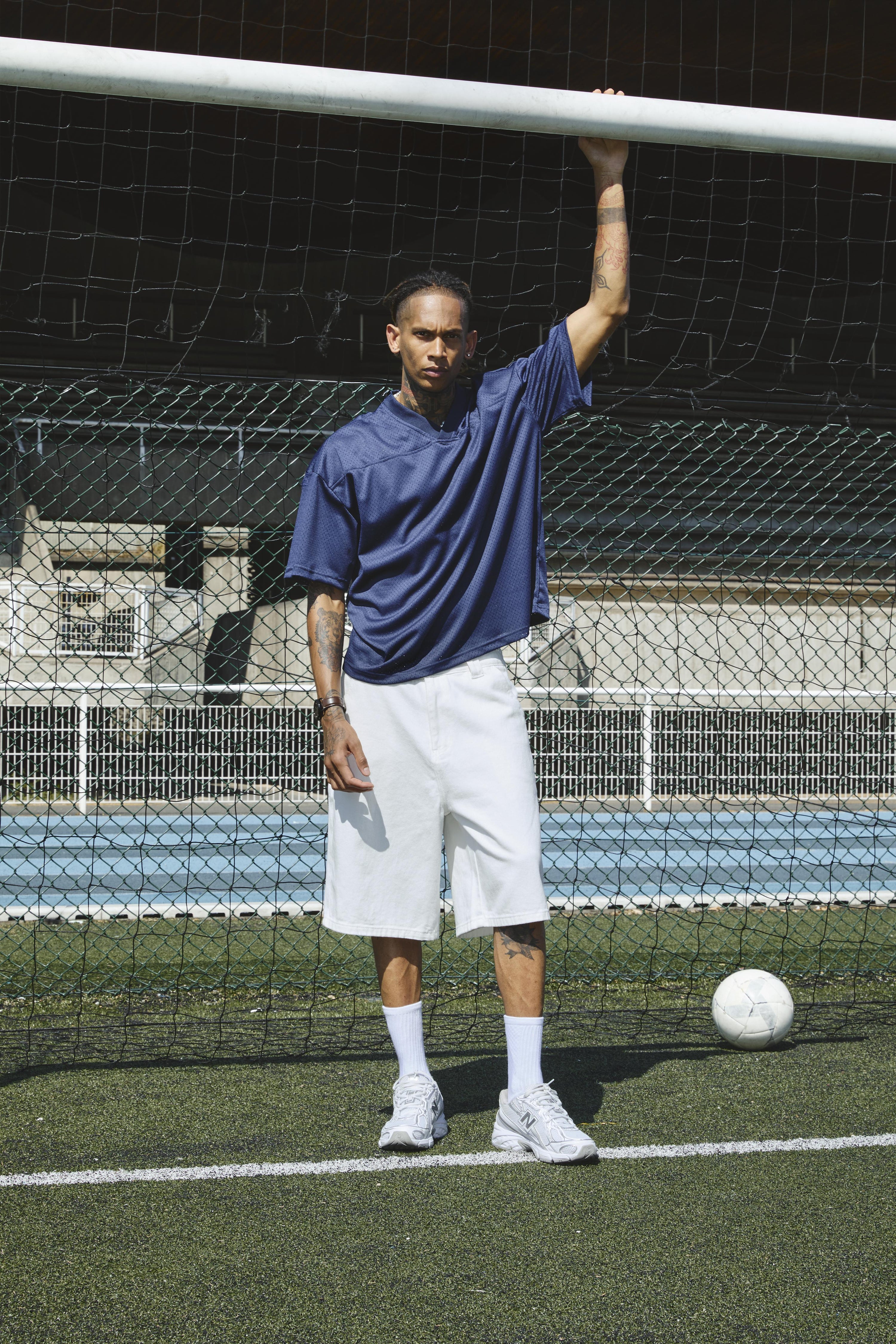 T-shirt football urbain