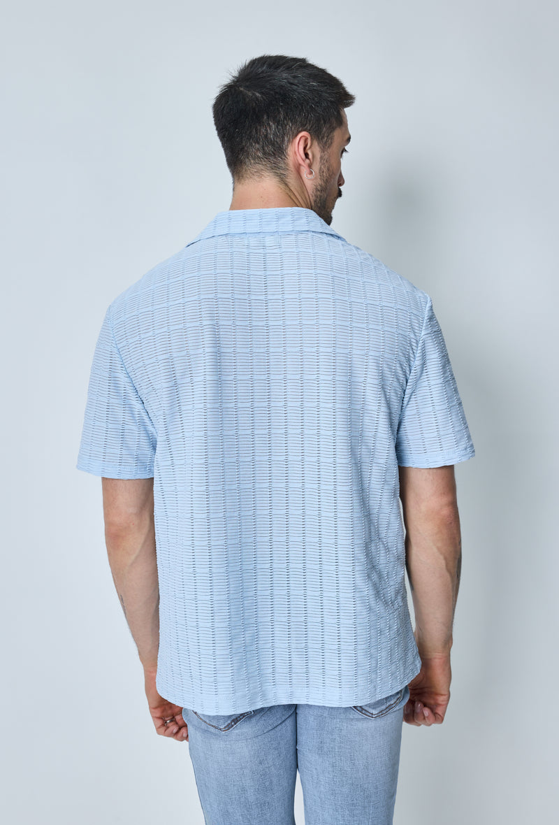 Short-sleeved pleated shirt with revere collar