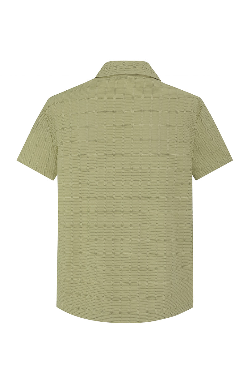 Short-sleeved pleated shirt with revere collar