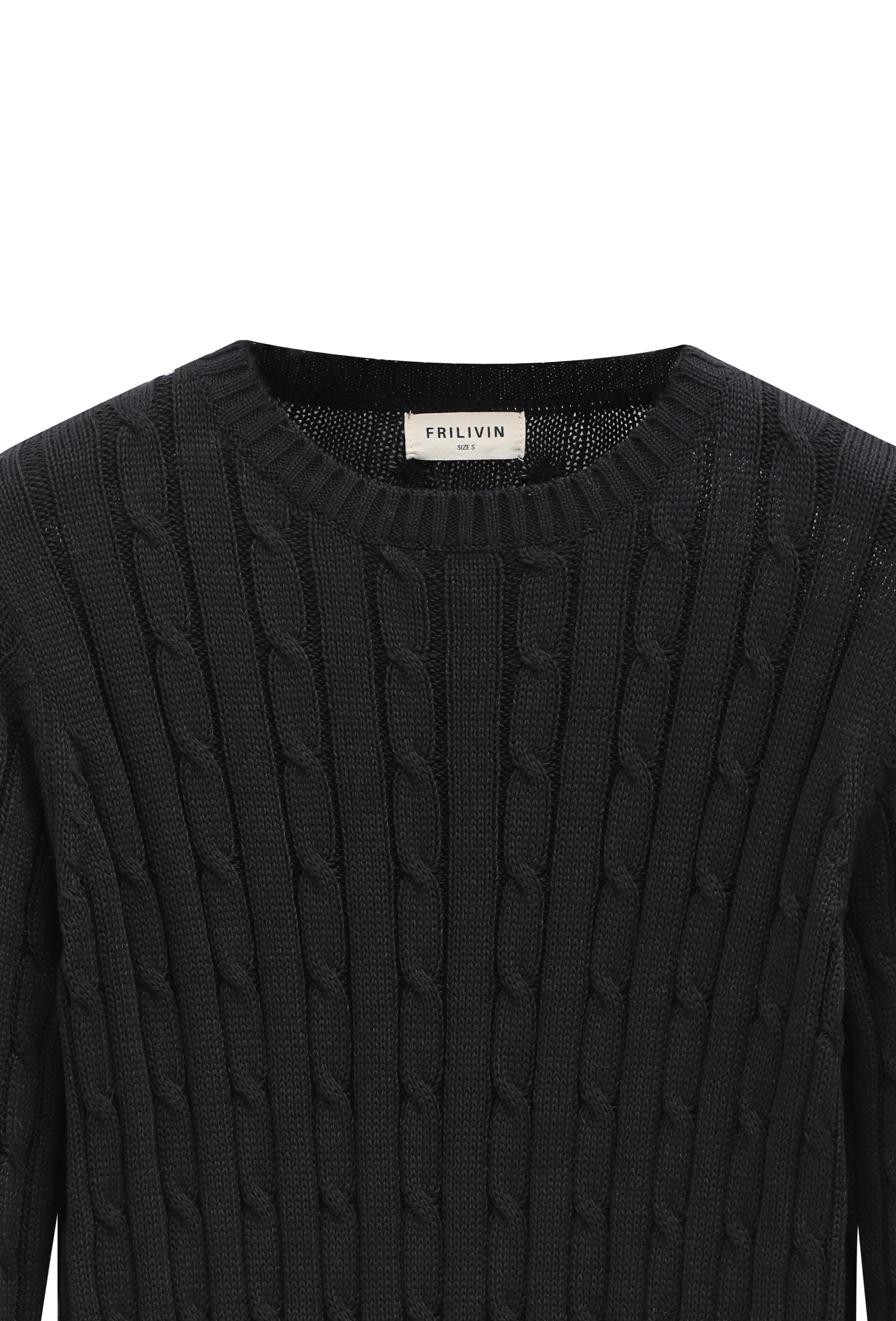 Pull tréssé avec col rond