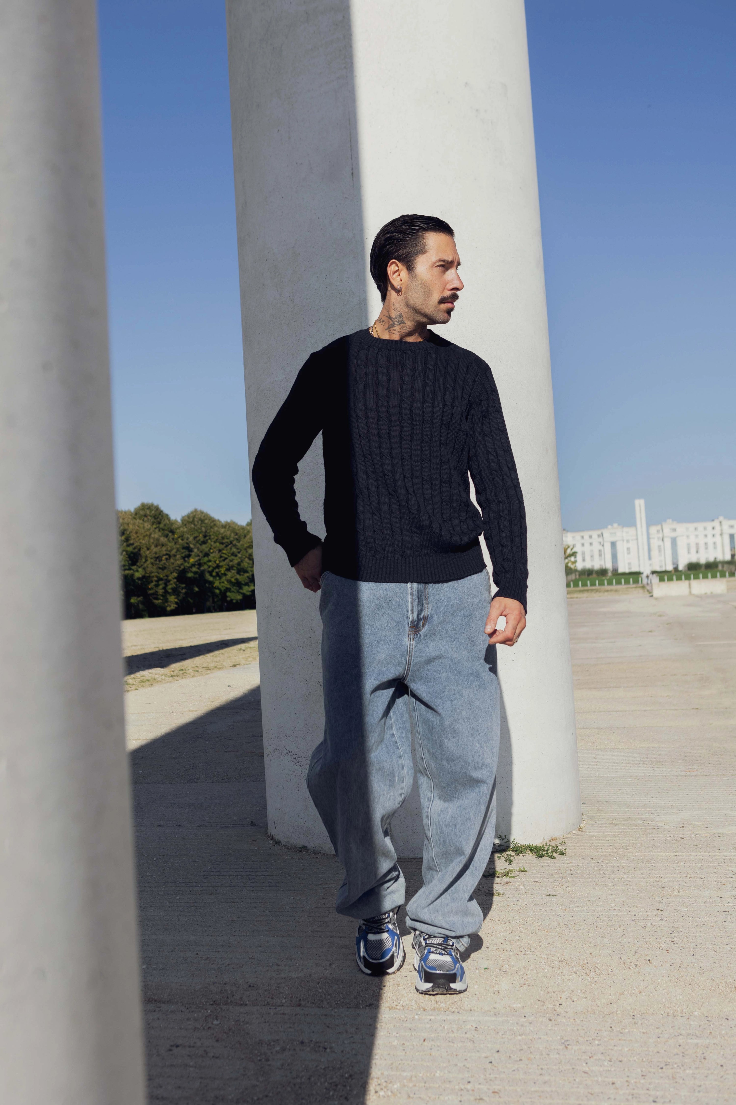 Pull tréssé avec col rond