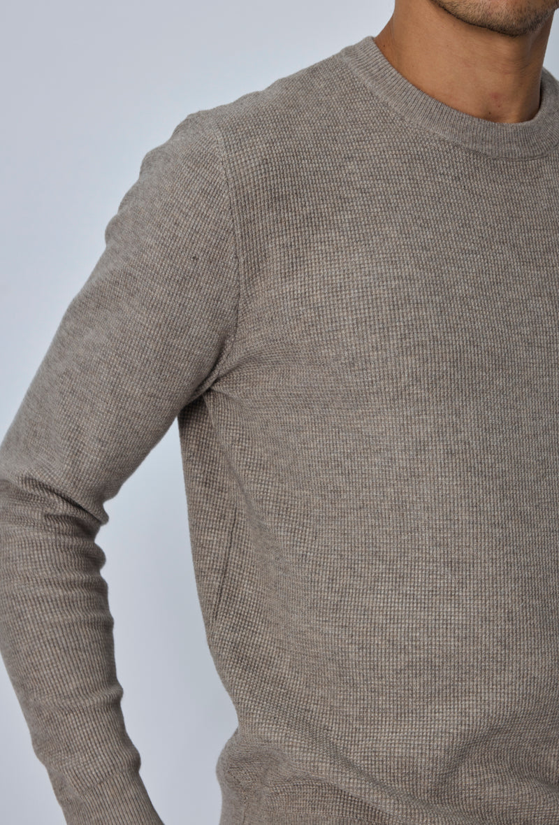 Pull col rond structuré