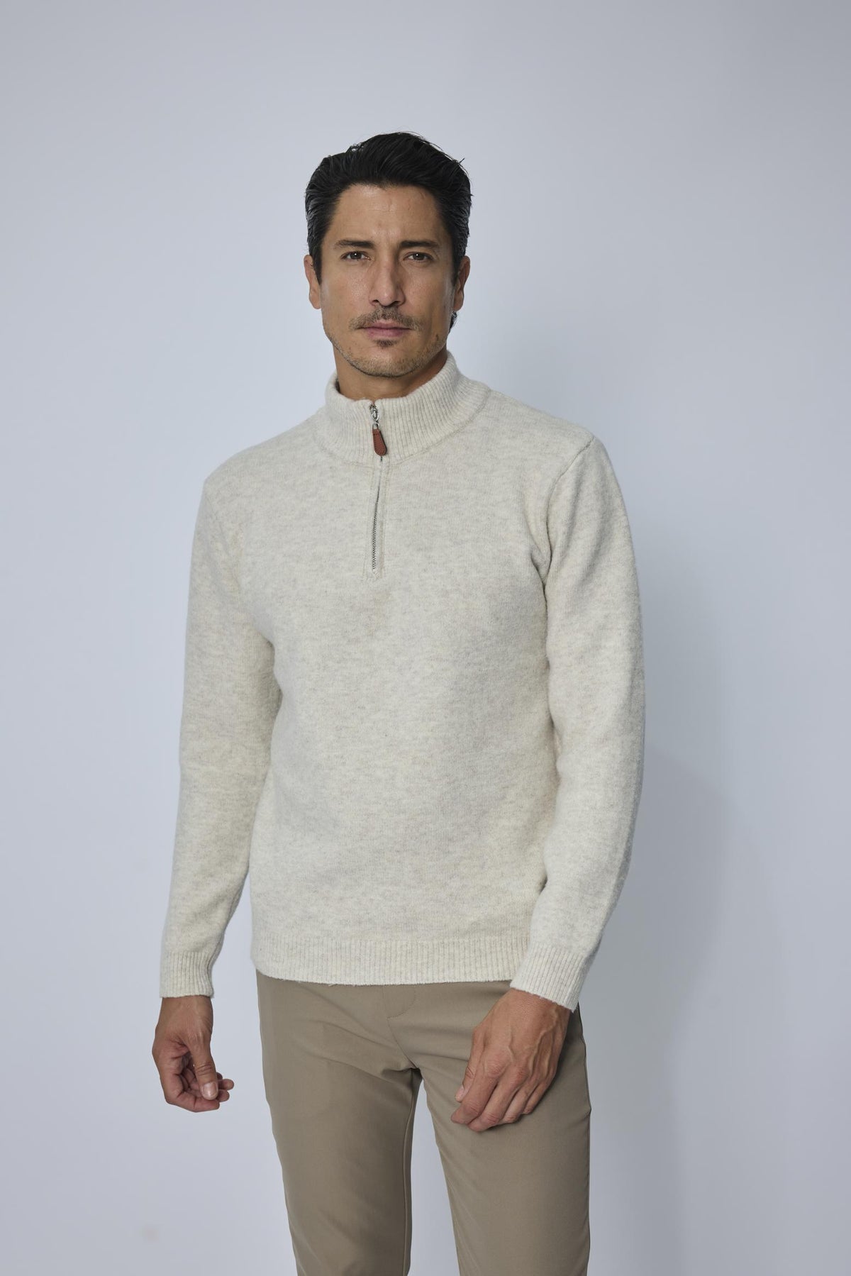 Pull col zippé