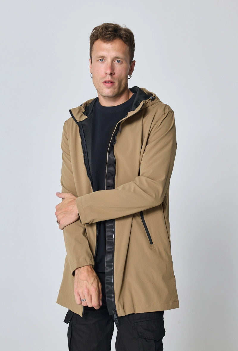Veste mi-longue