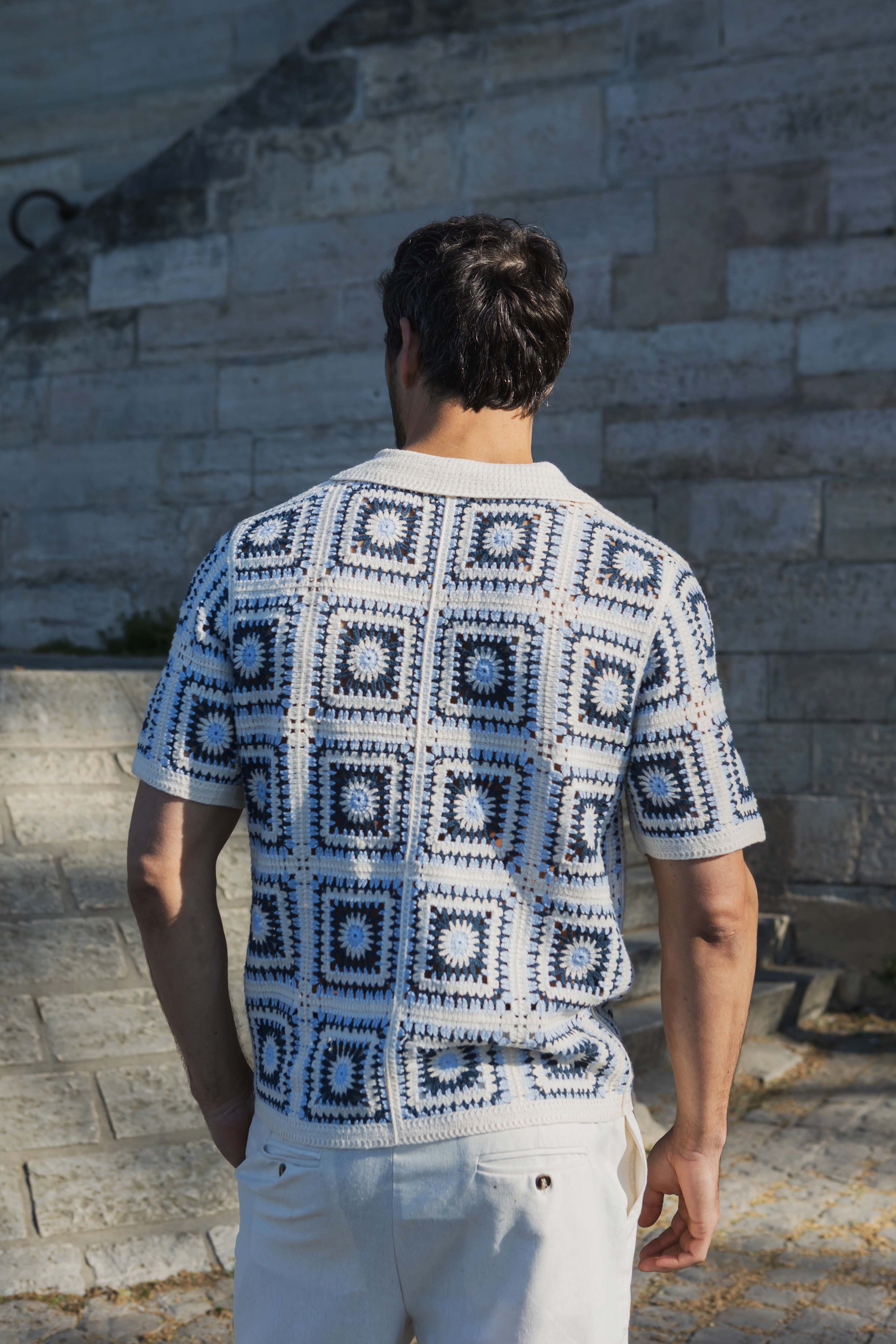 Chemise ajourée à boutons