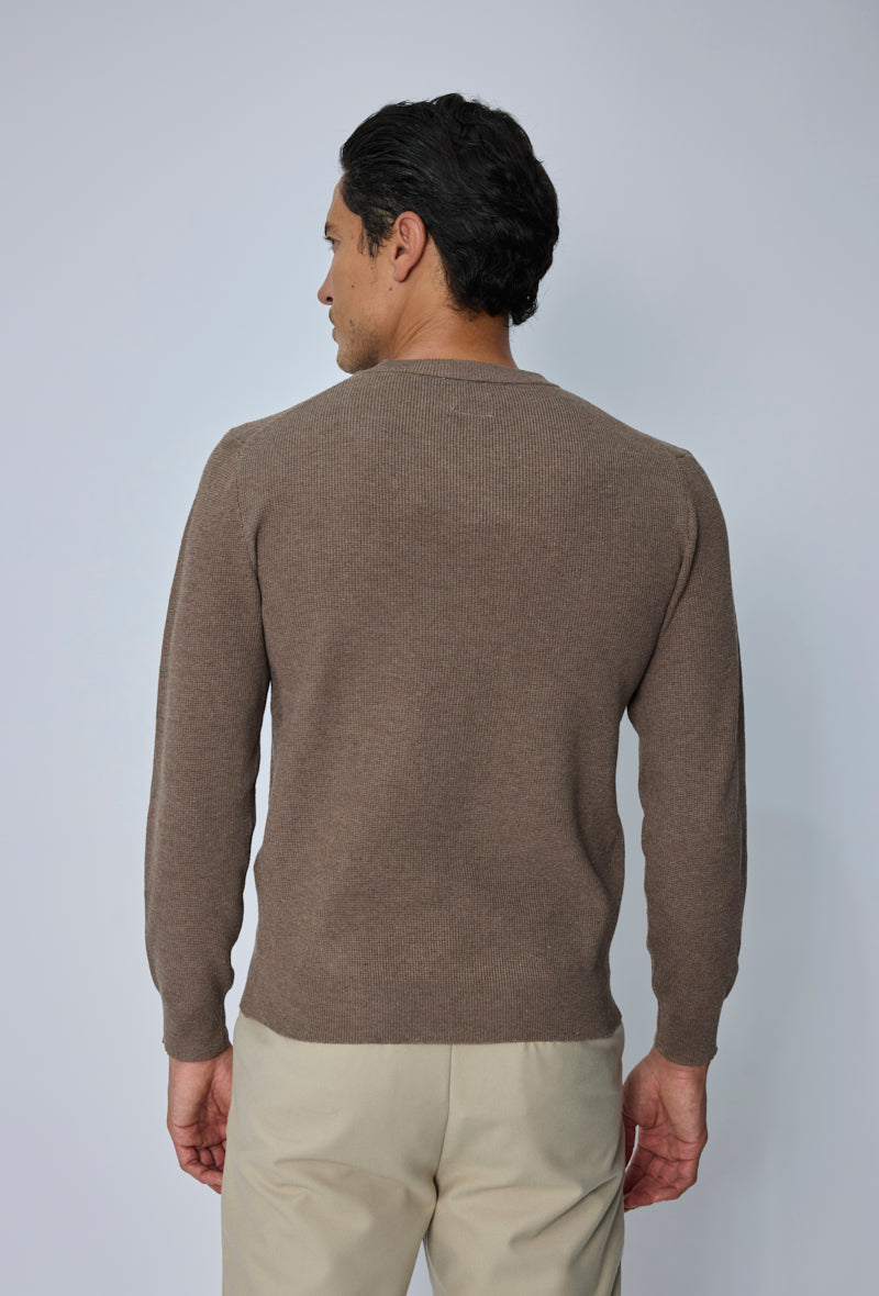 Pull col rond ajusté