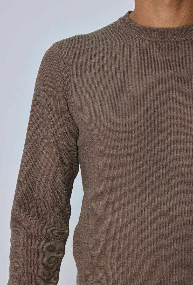 Pull col rond ajusté