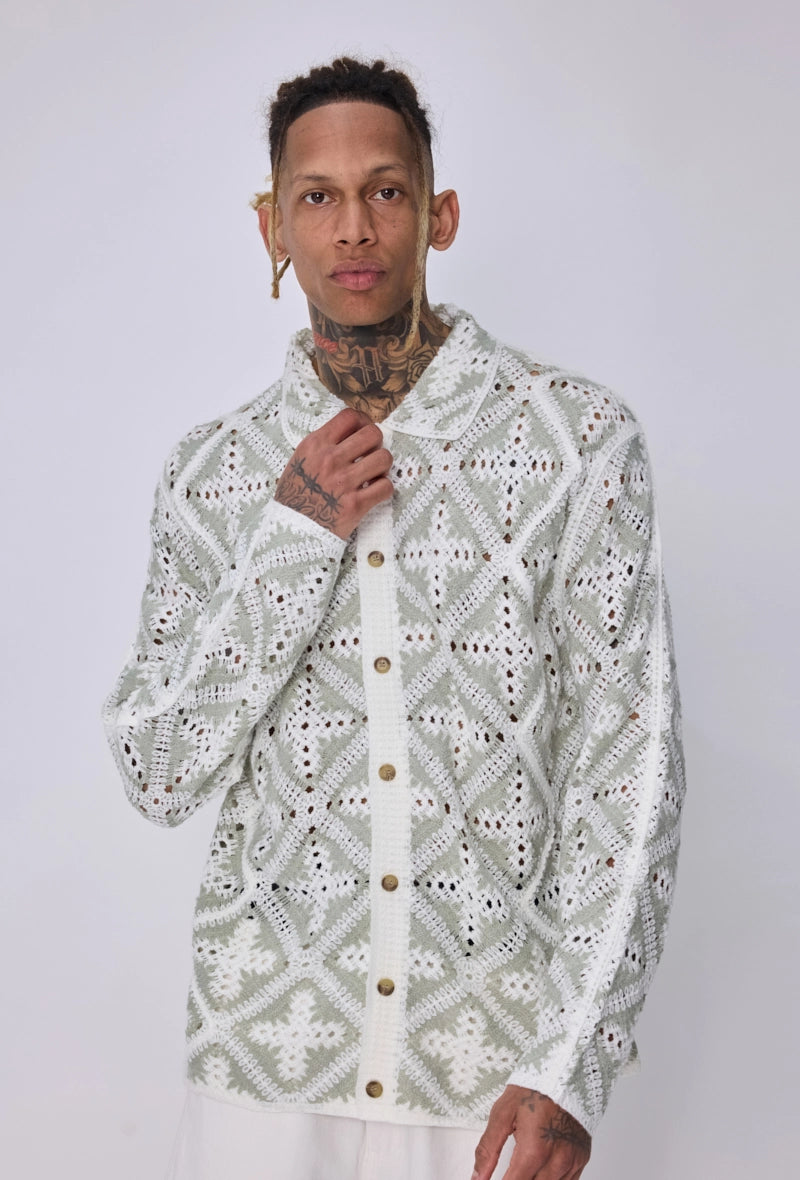Chemise à crochet à motif