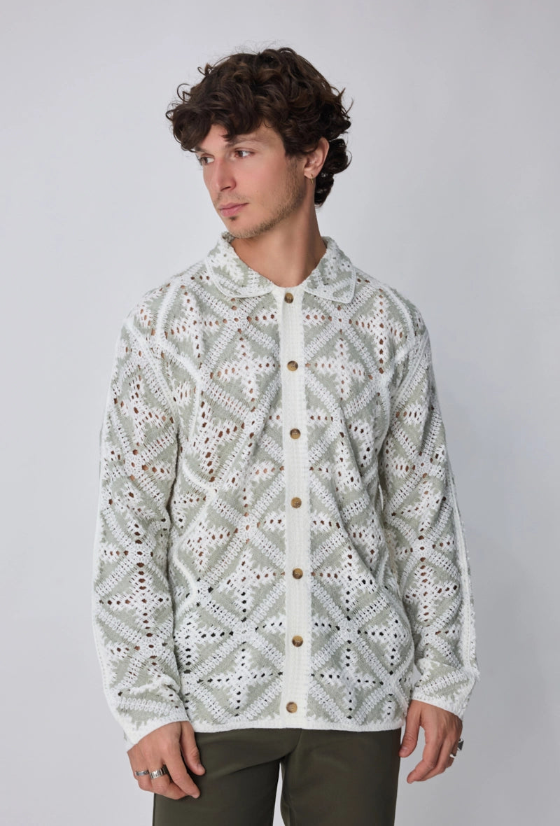 Chemise à crochet à motif