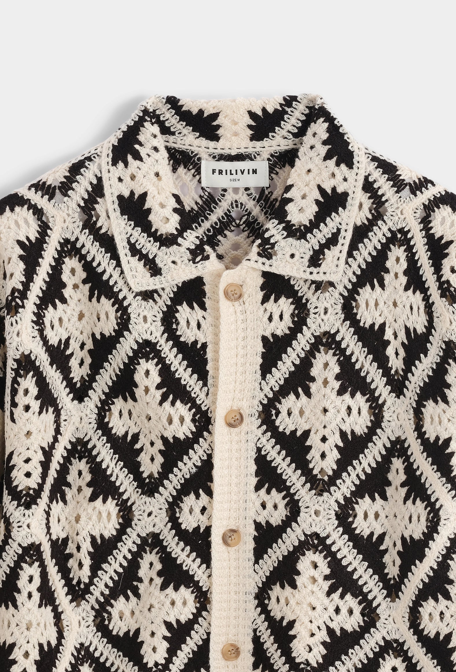 Chemise à crochet à motif