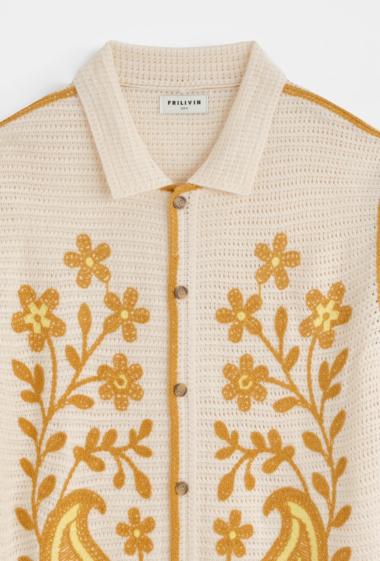 Chemise brodée style resort