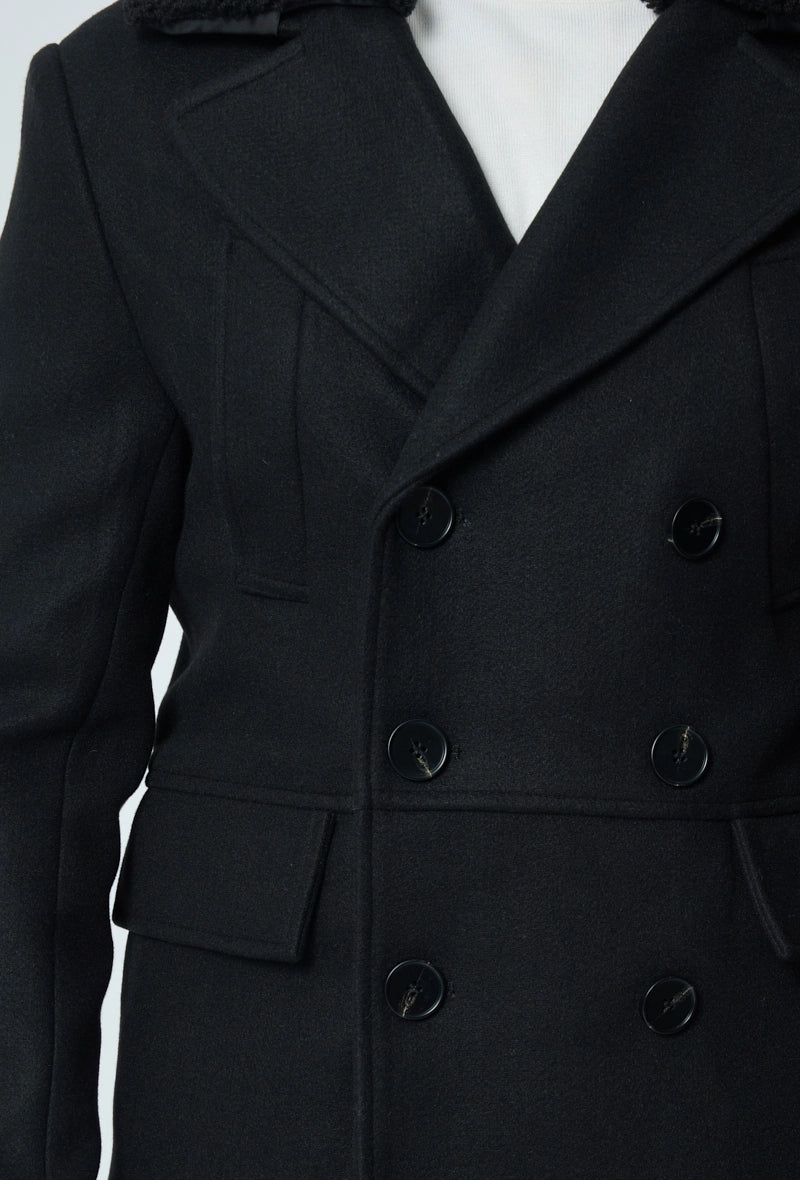 Long buttoned coat