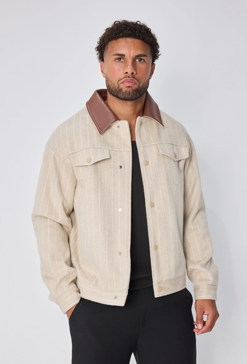 Veste à rayures avec col contrasté