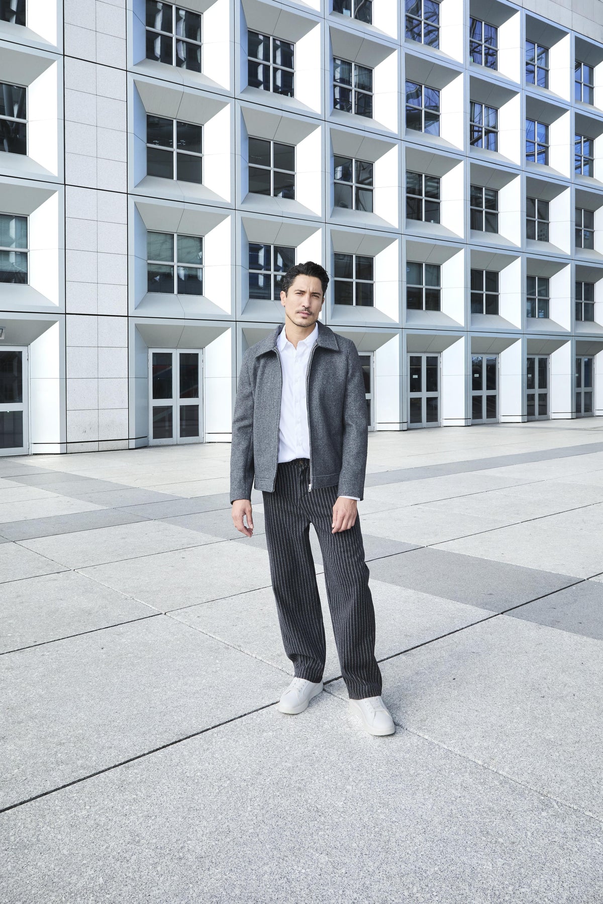 Veste courte col tailleur
