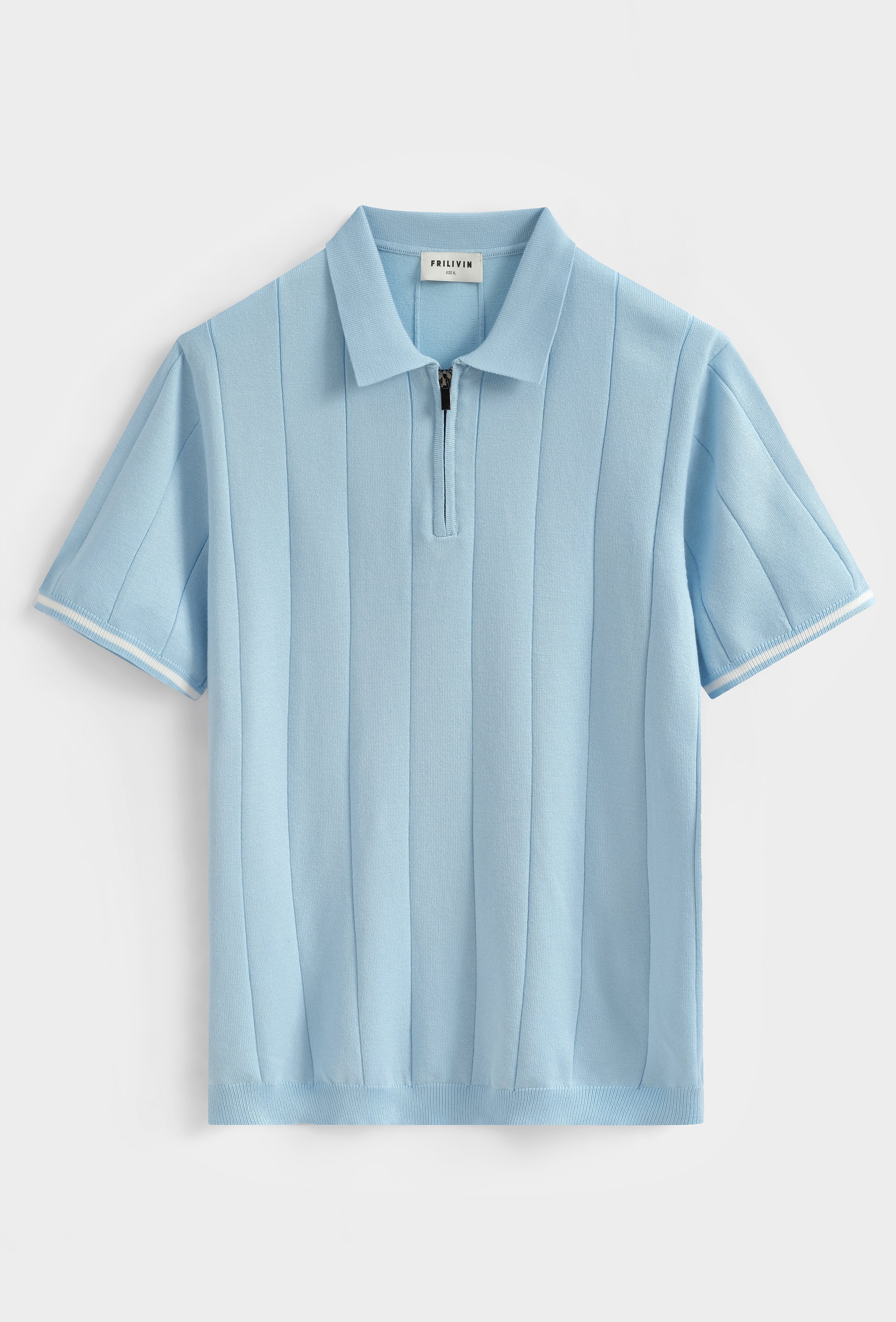 Polo zippé rayures verticales