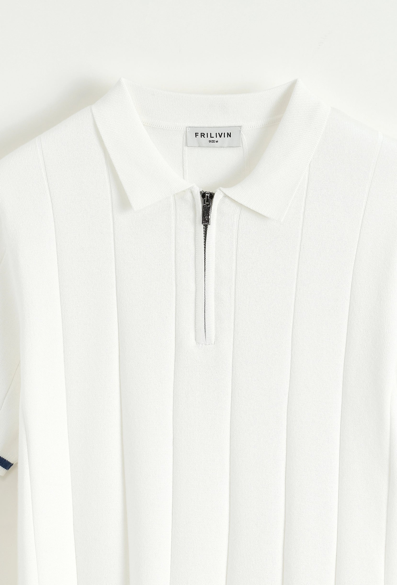 Pull à col chemise zippé