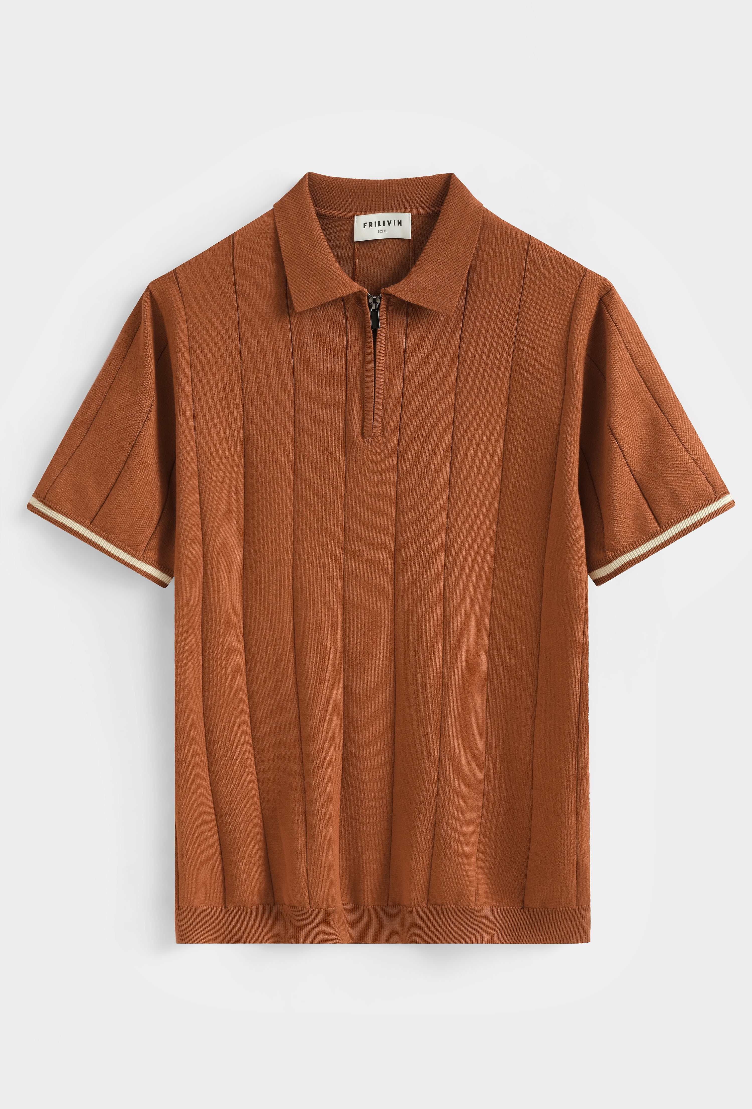 Polo zippé rayures verticales
