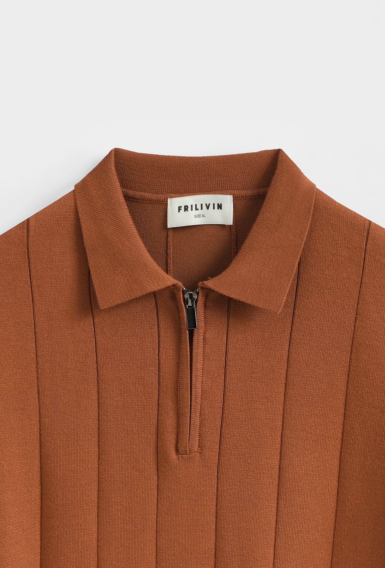Polo zippé rayures verticales