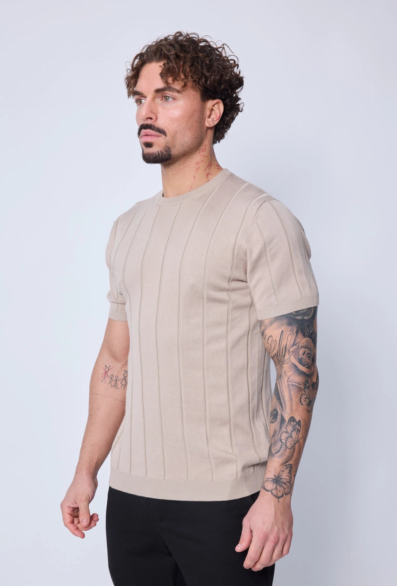 Pull léger avec lignes latérales