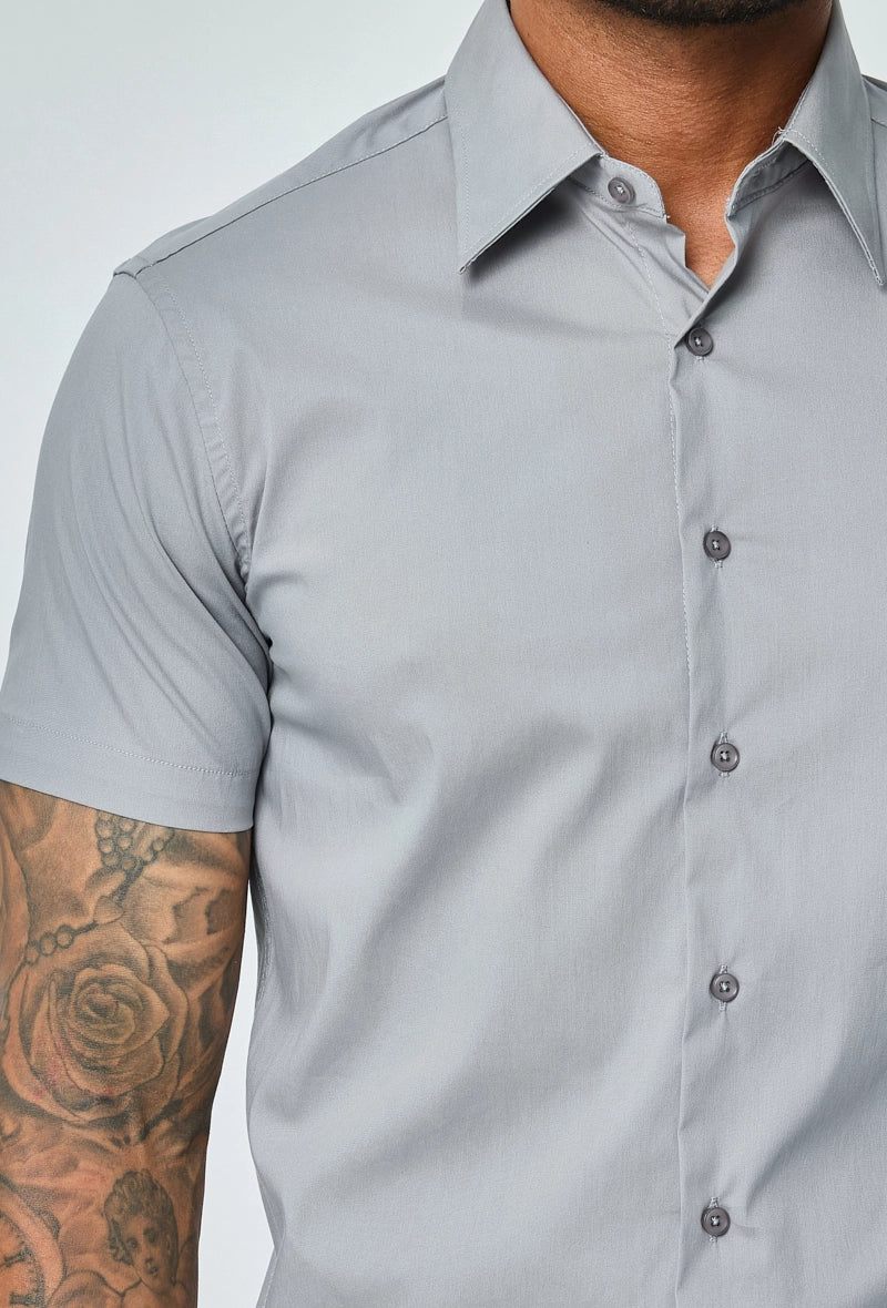 Chemise classique uni à manches courtes