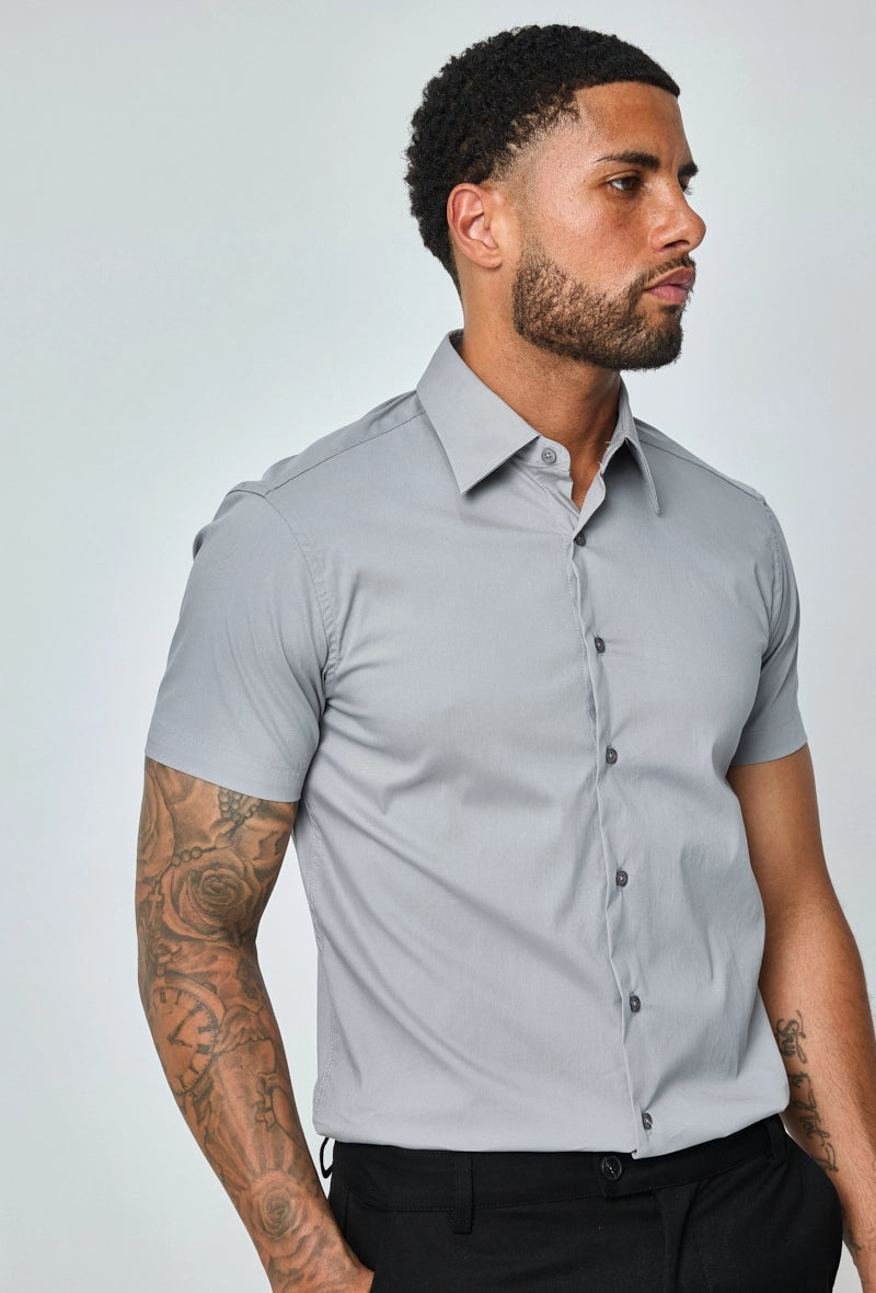 Chemise classique uni à manches courtes
