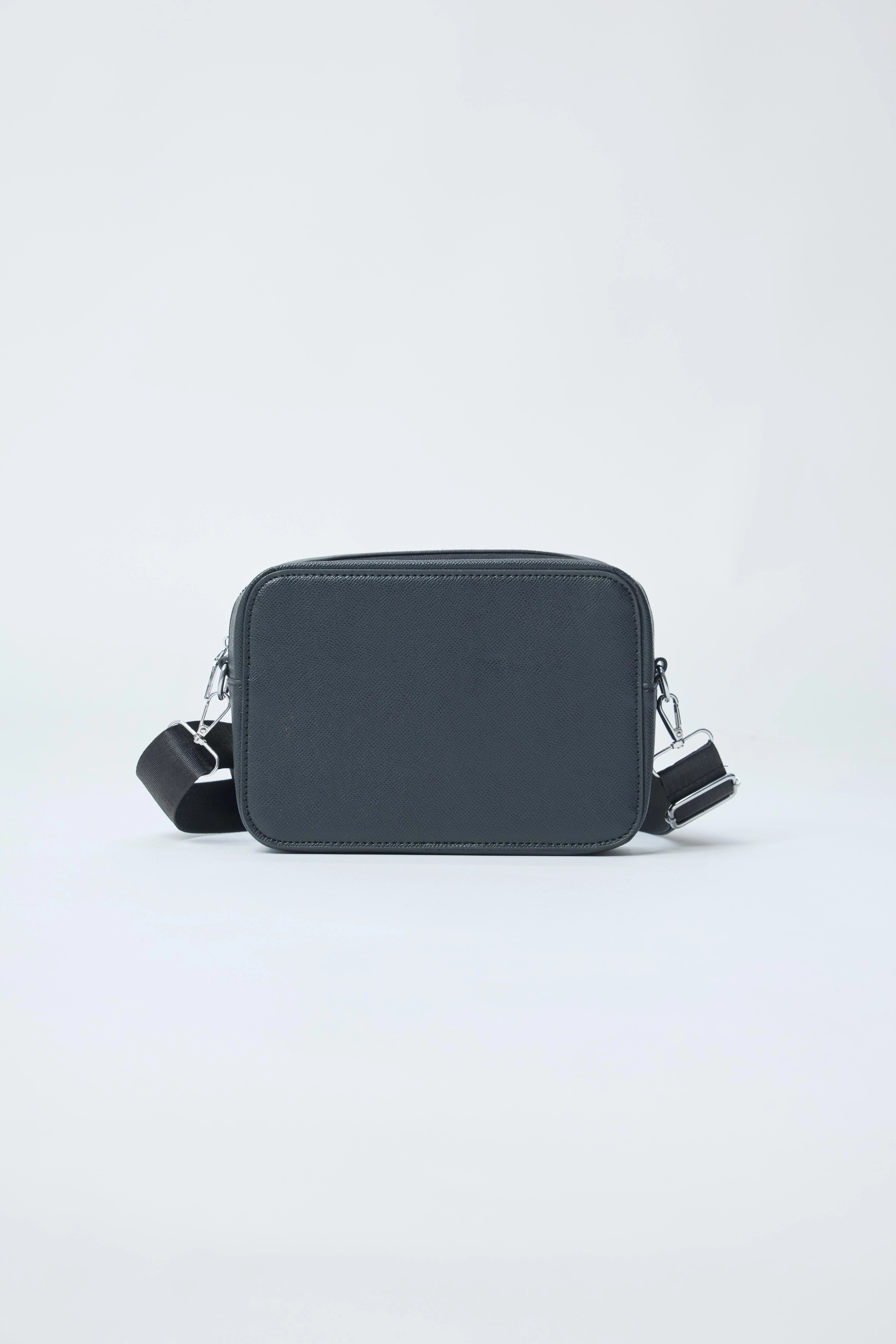 PC2066__GRIS_20_1.webp