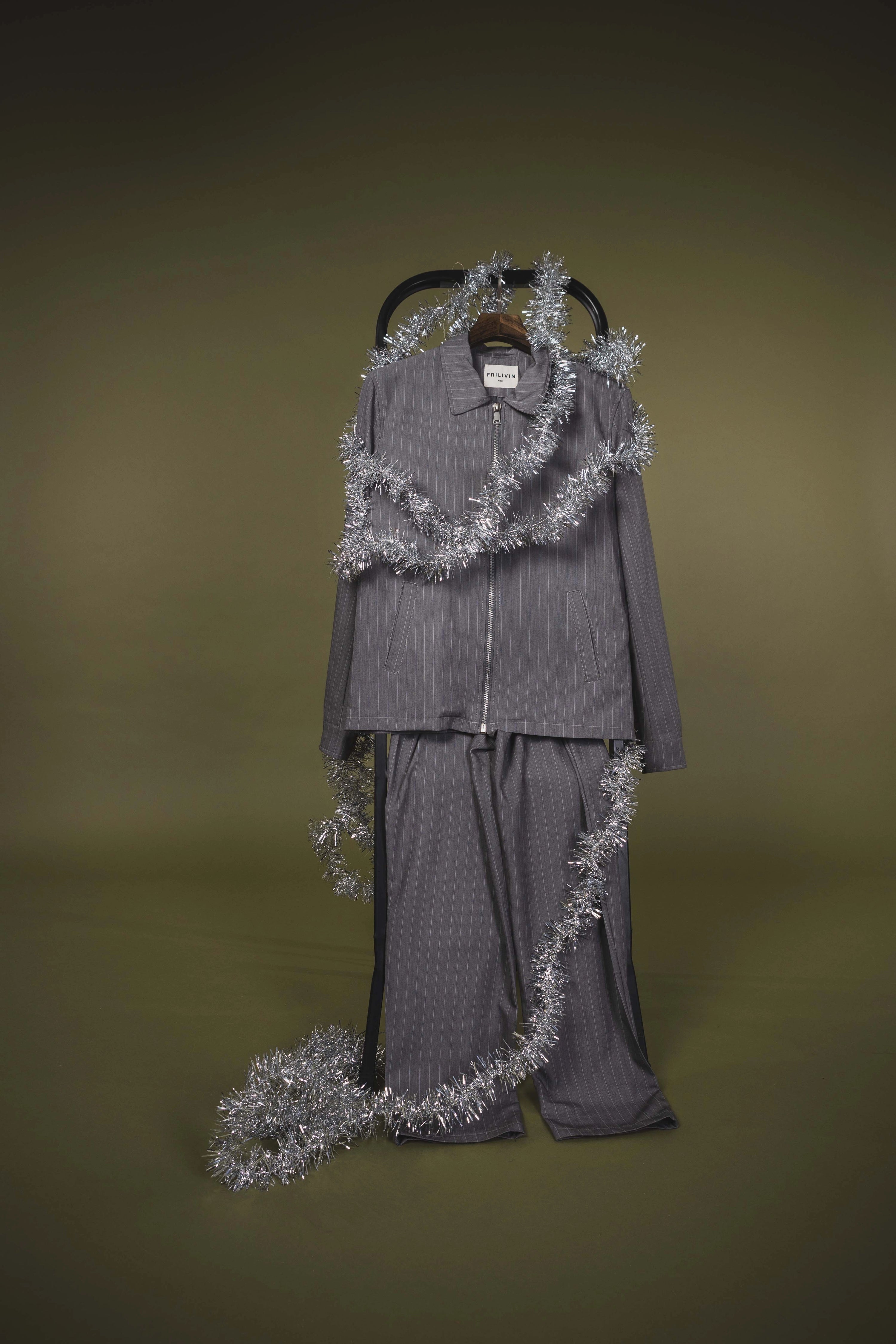 Pantalon à rayures coupe normale