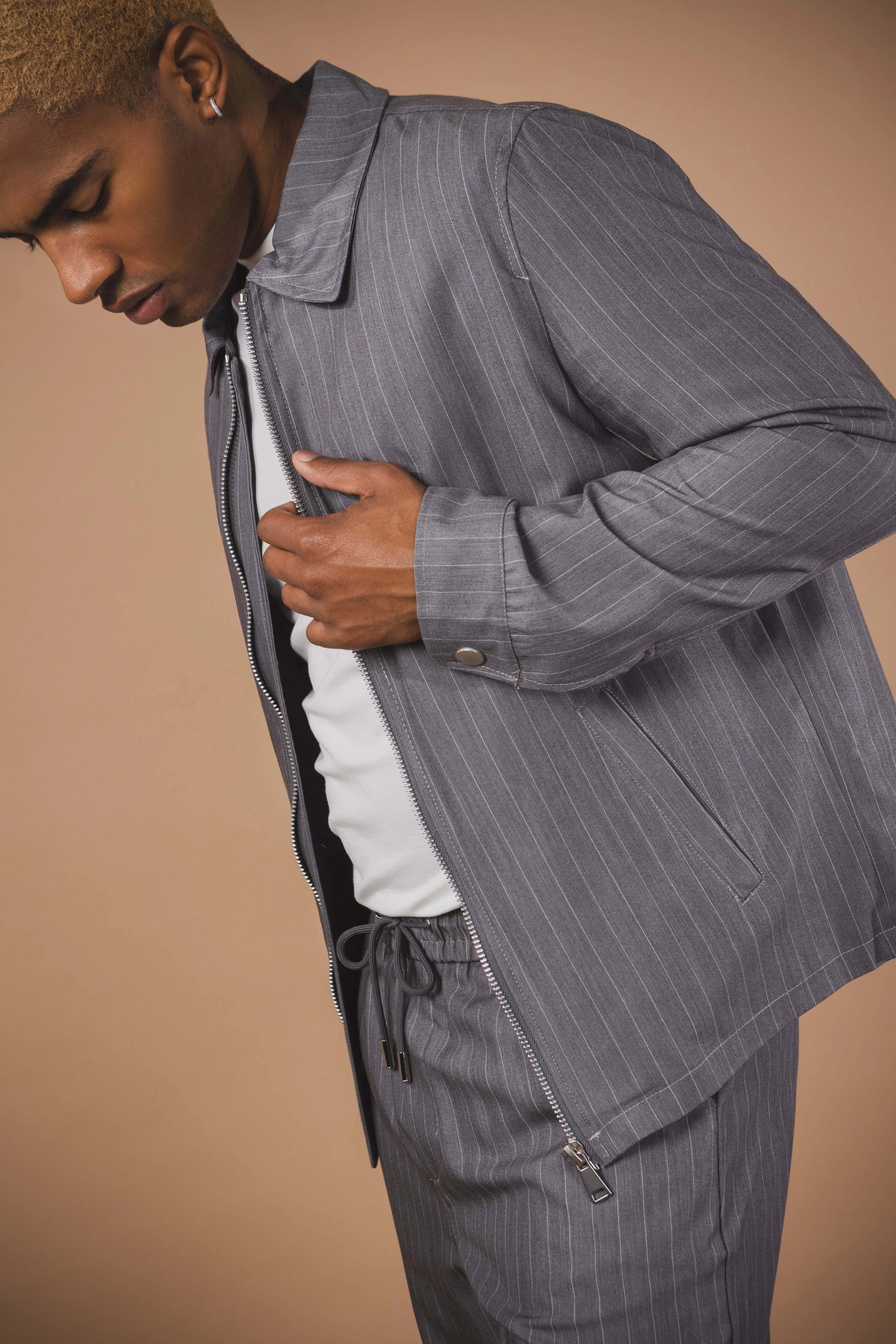 Veste zippée à rayures