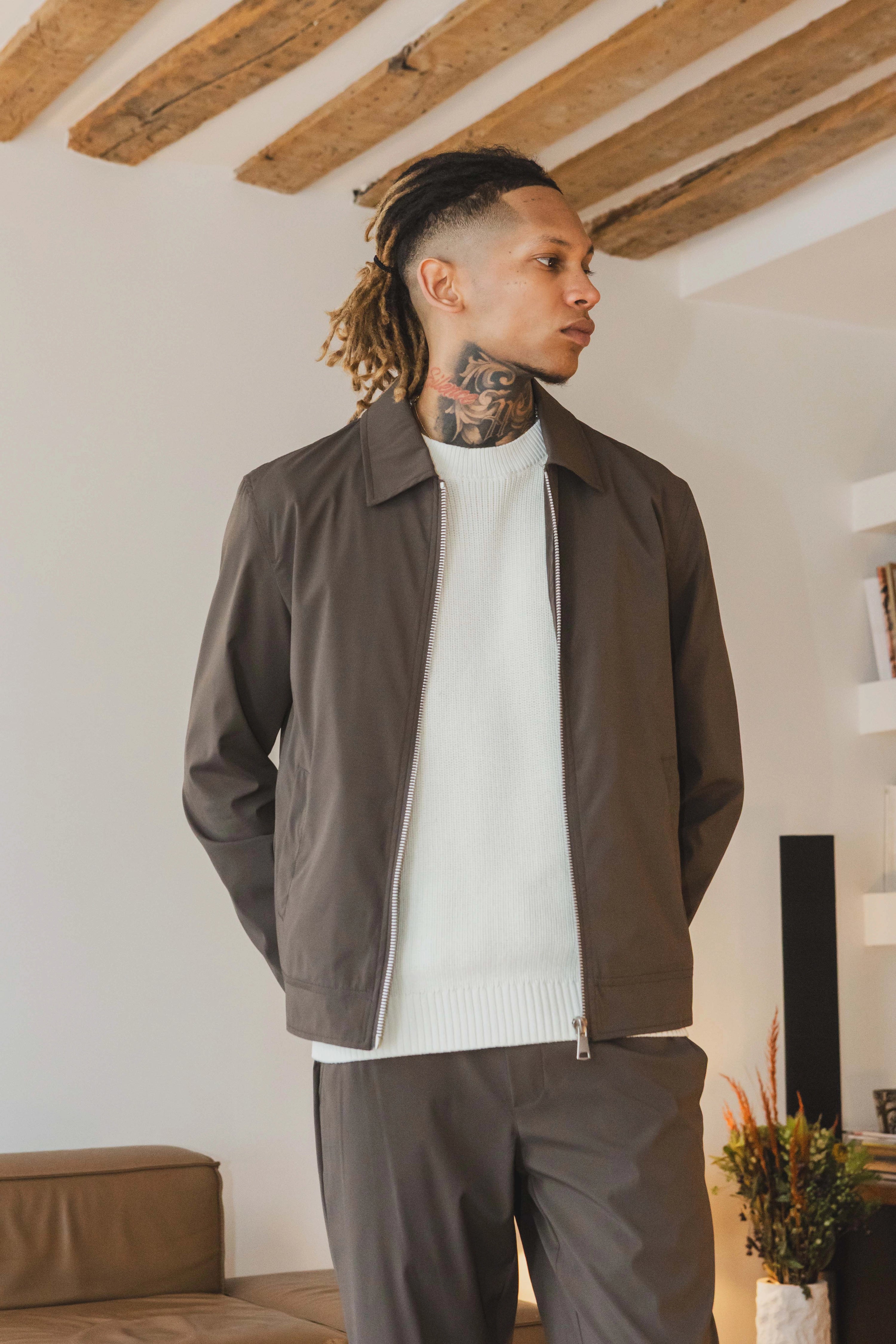 Veste légère à col classique