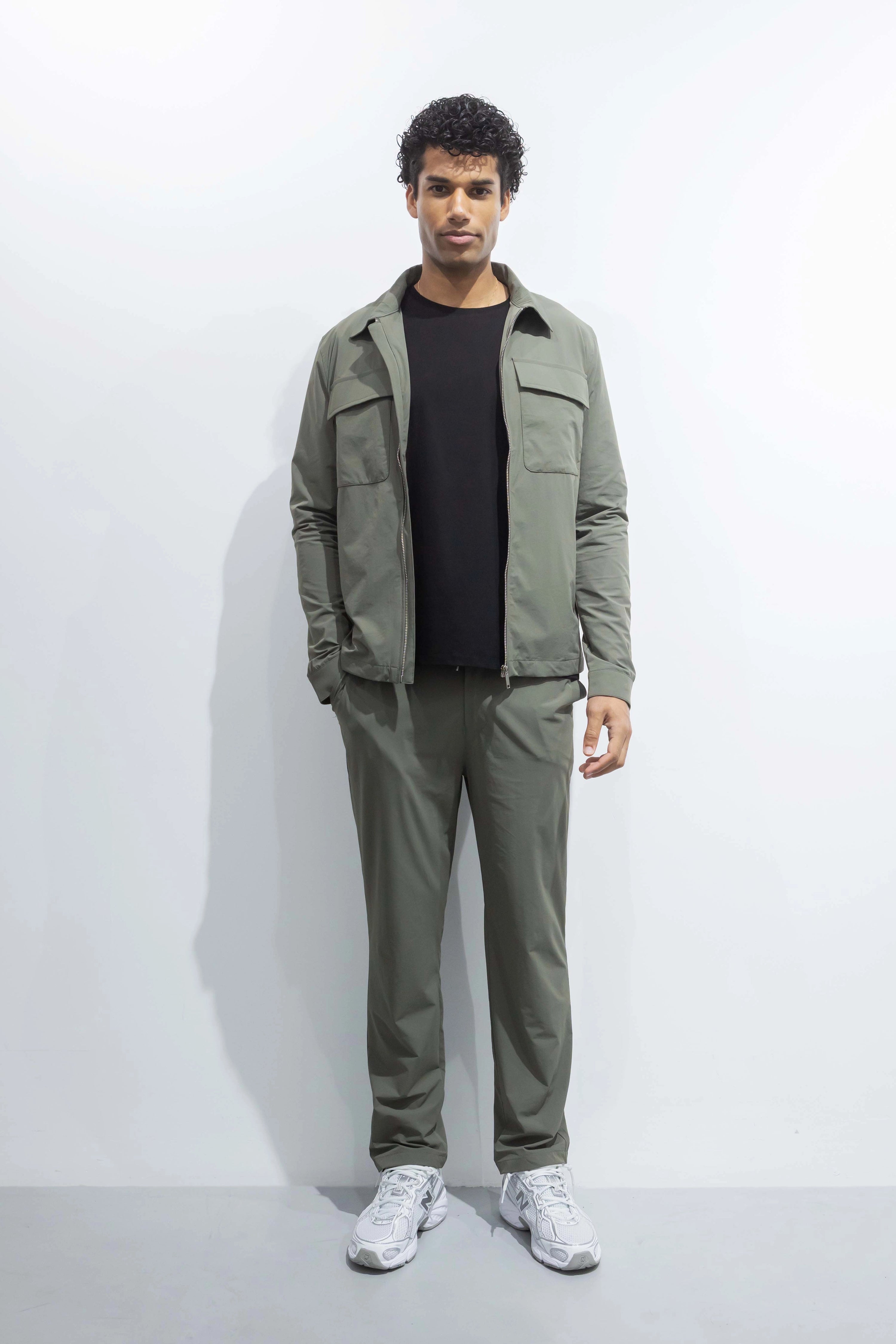 Ensemble veste et pantalon élégance décontractée