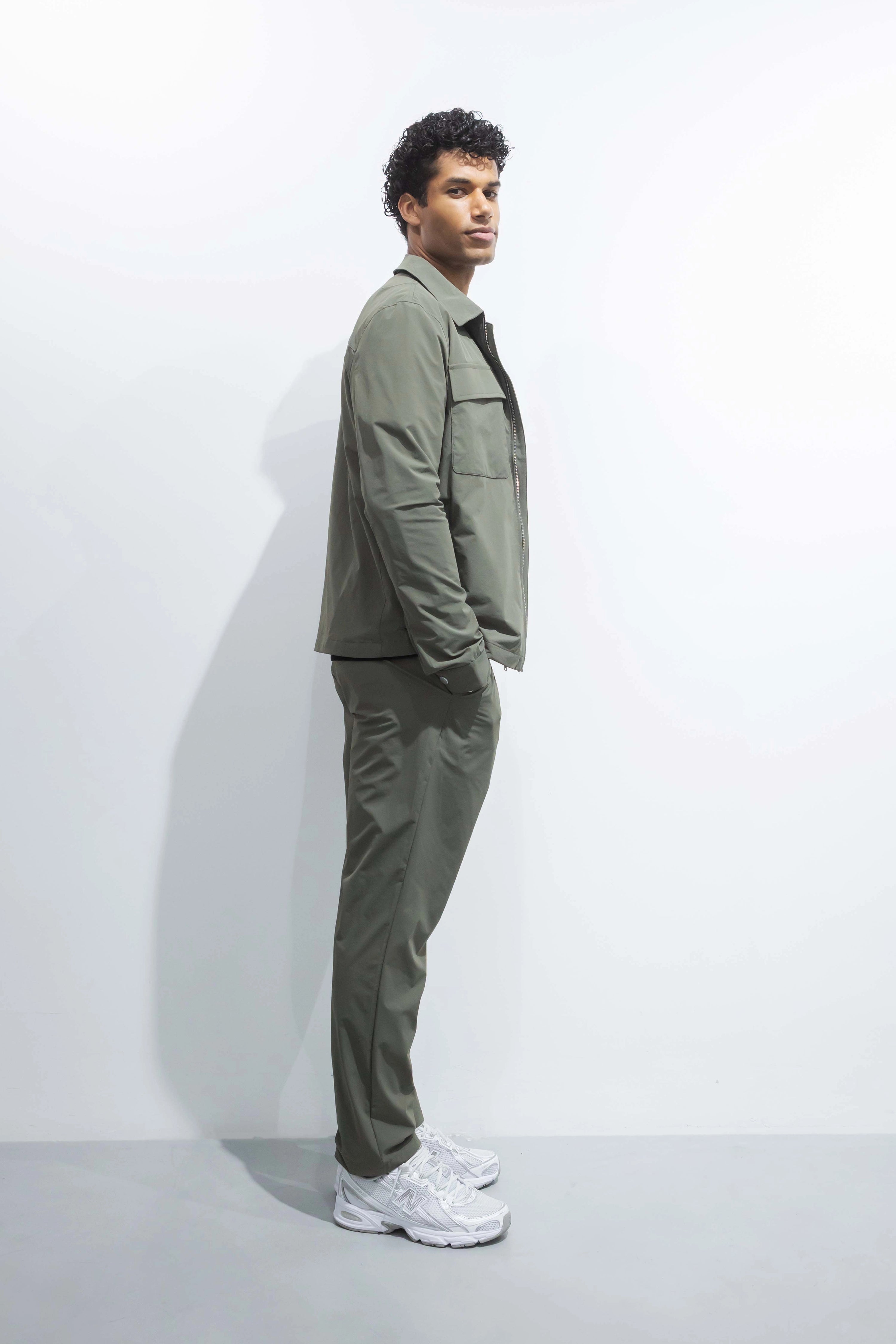 Ensemble veste et pantalon élégance décontractée