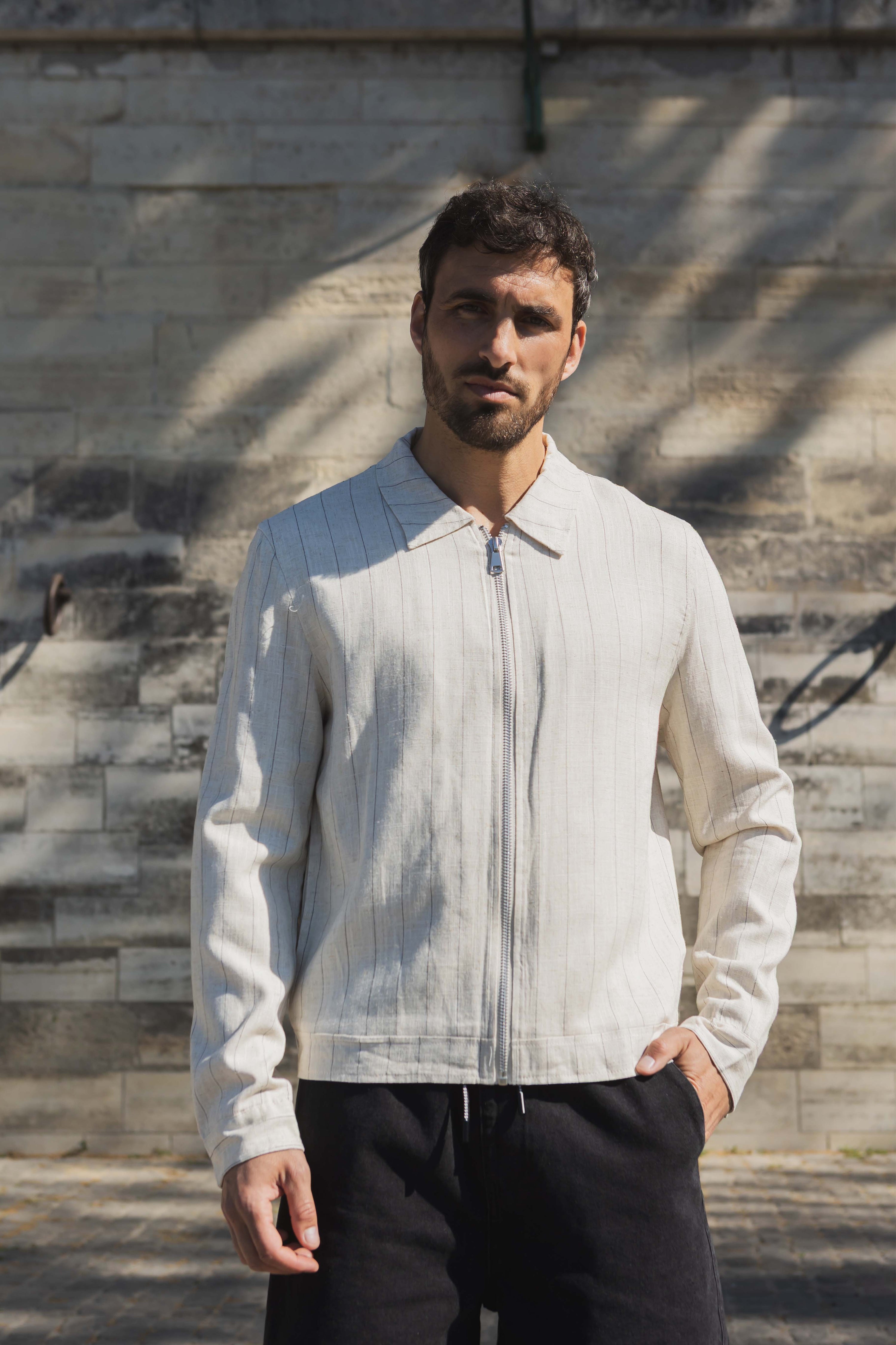 Veste zippée col rabattu