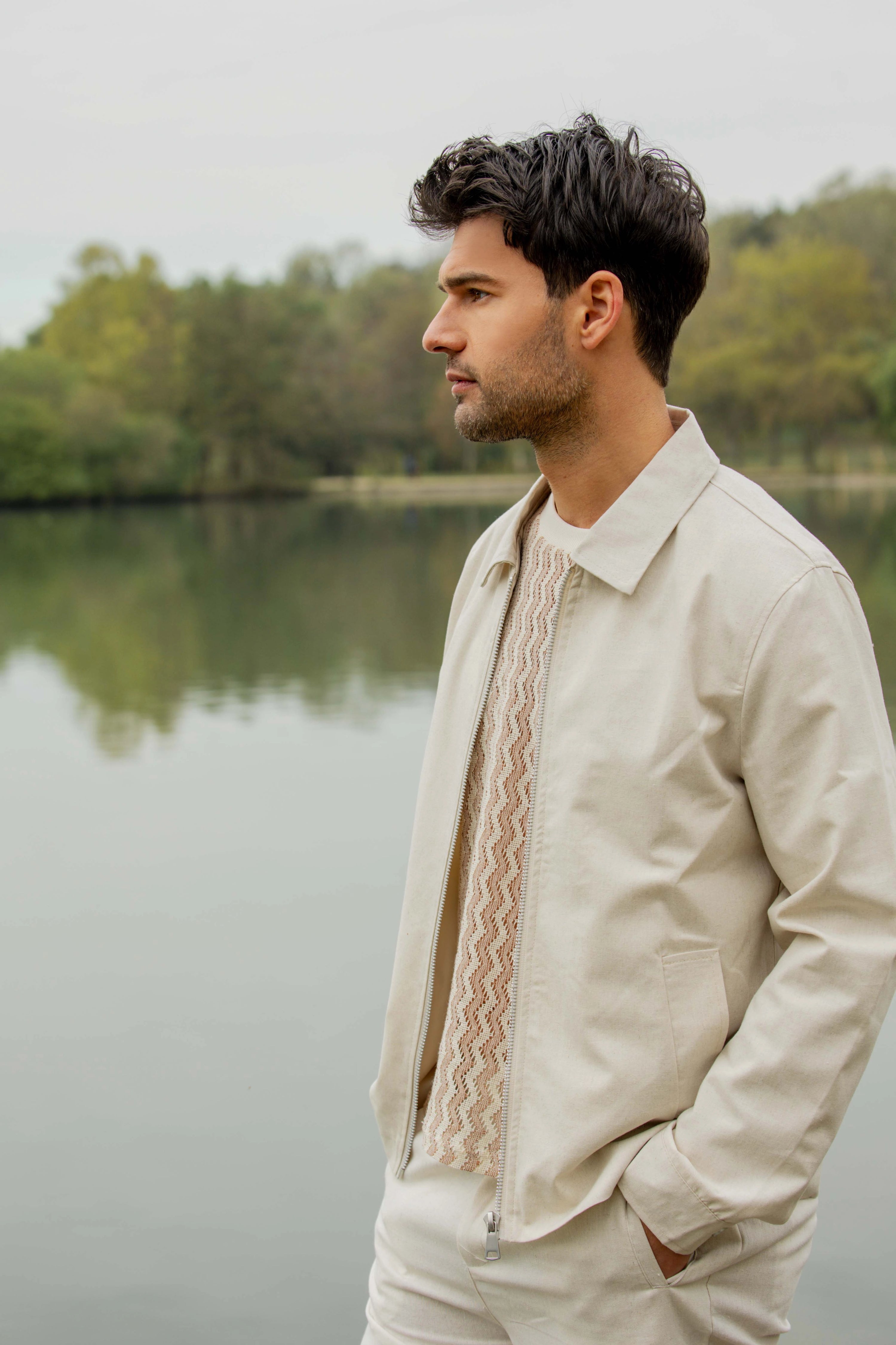 Veste zippée col chemise