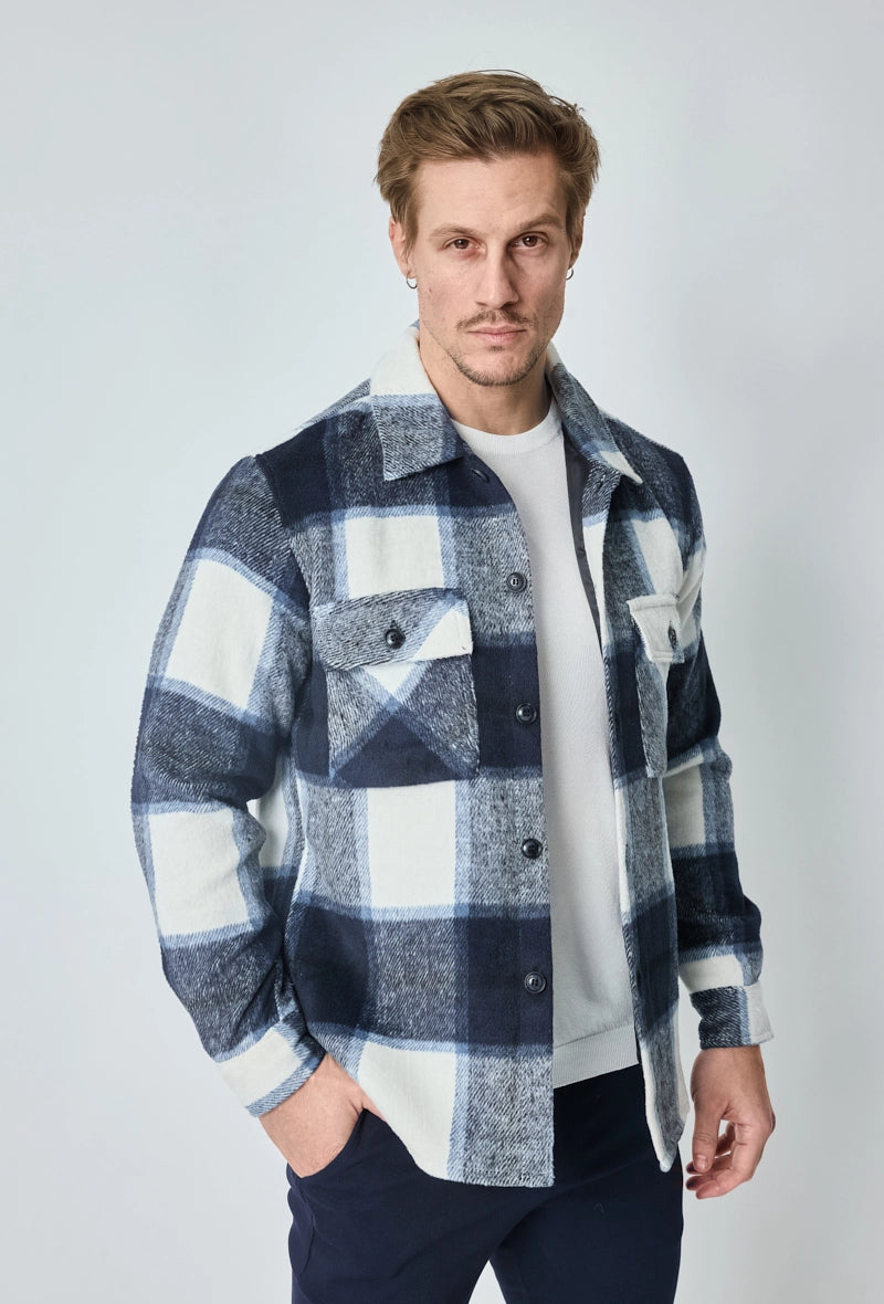 Comfortable jacket with check pattern