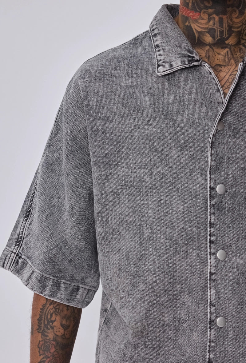 Ensemble chemise short en jean confort et style décontracté