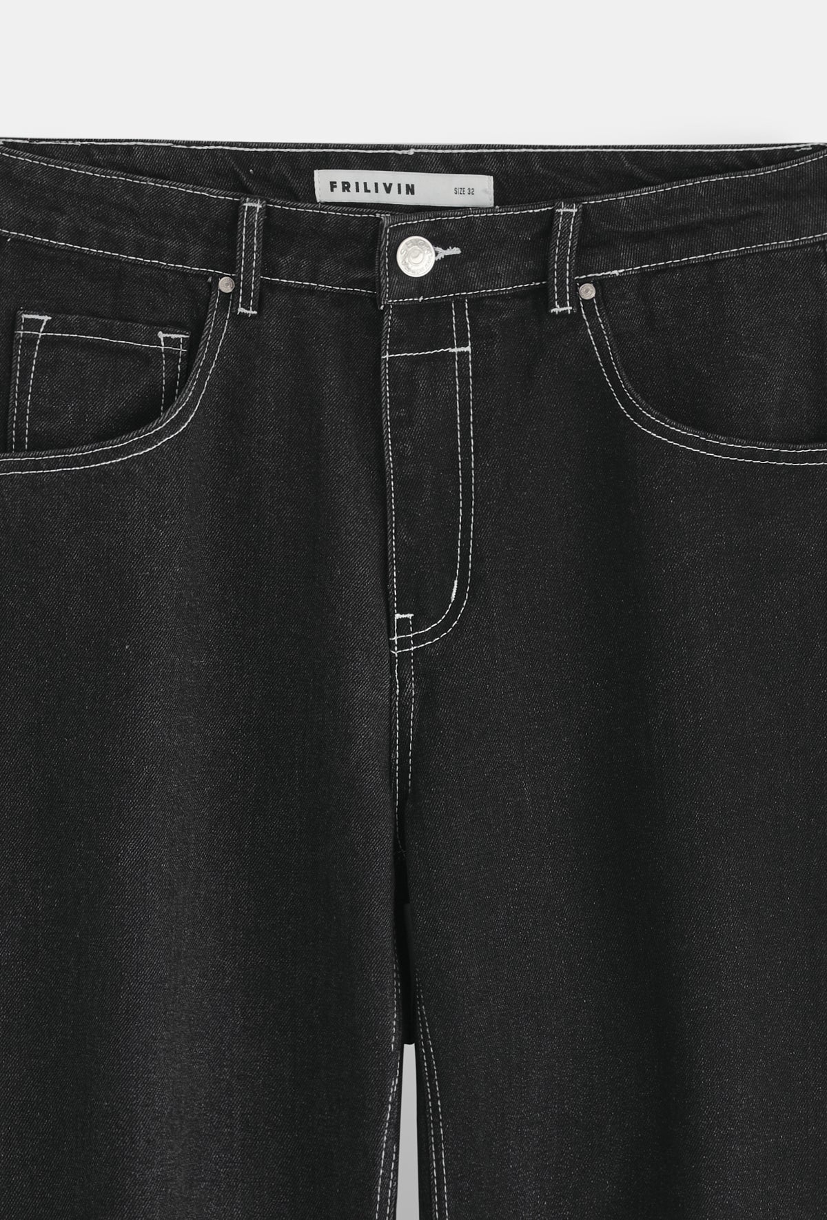 Jean droit coutures contrastées